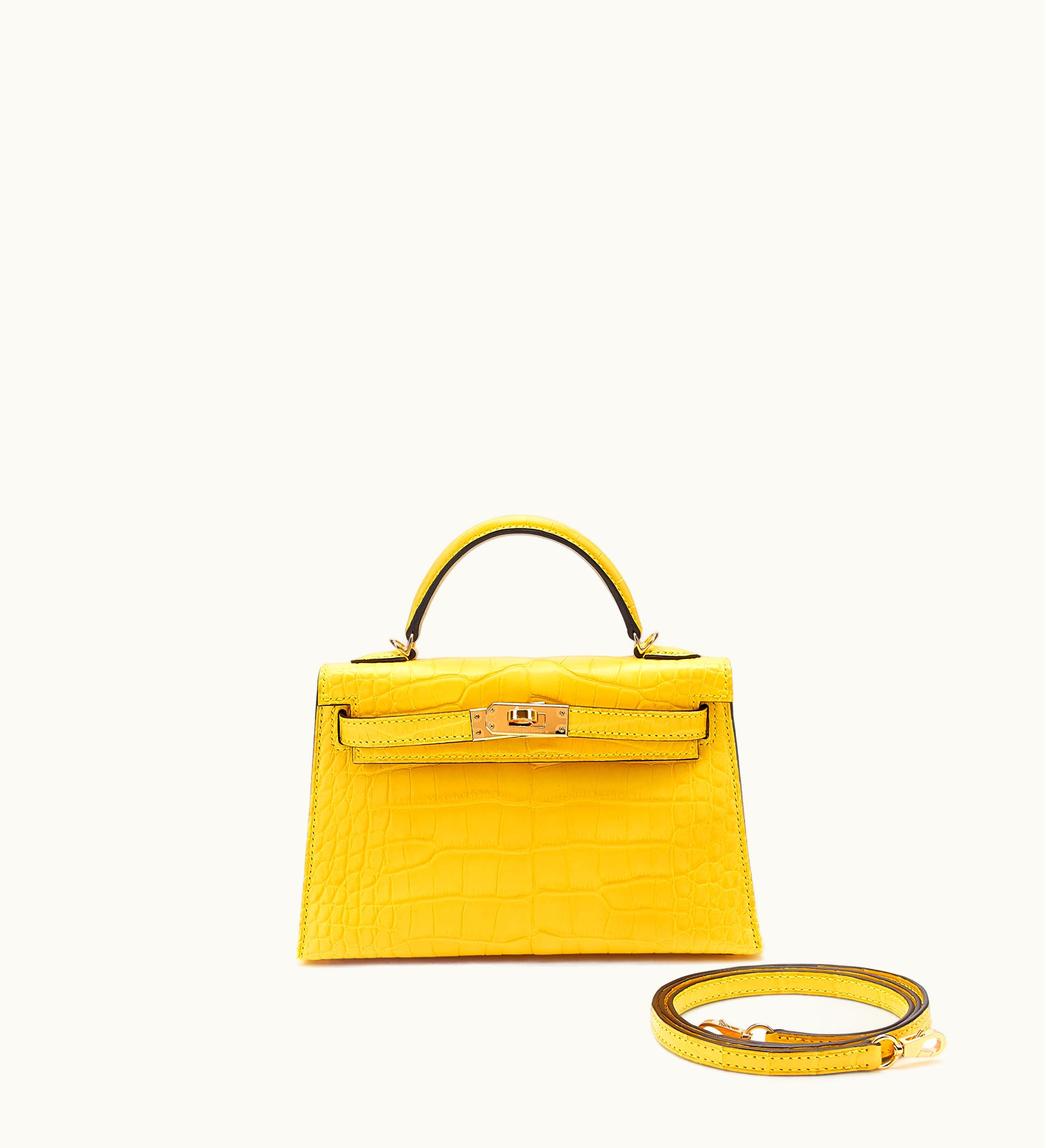 Hermès Hermès Kelly 20cm Mini - Mimosa - Togo - Retourne - Gold (GHW)
