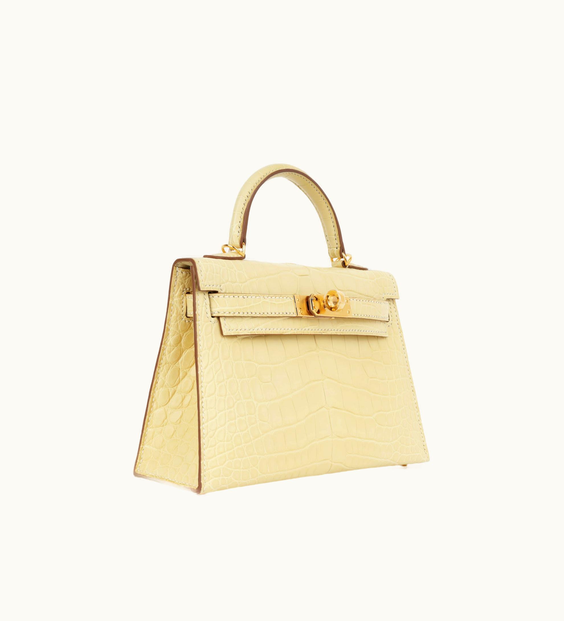 Hermès Hermès Kelly 20cm Mini - Vanille - Swift - Retourne - Gold (GHW)