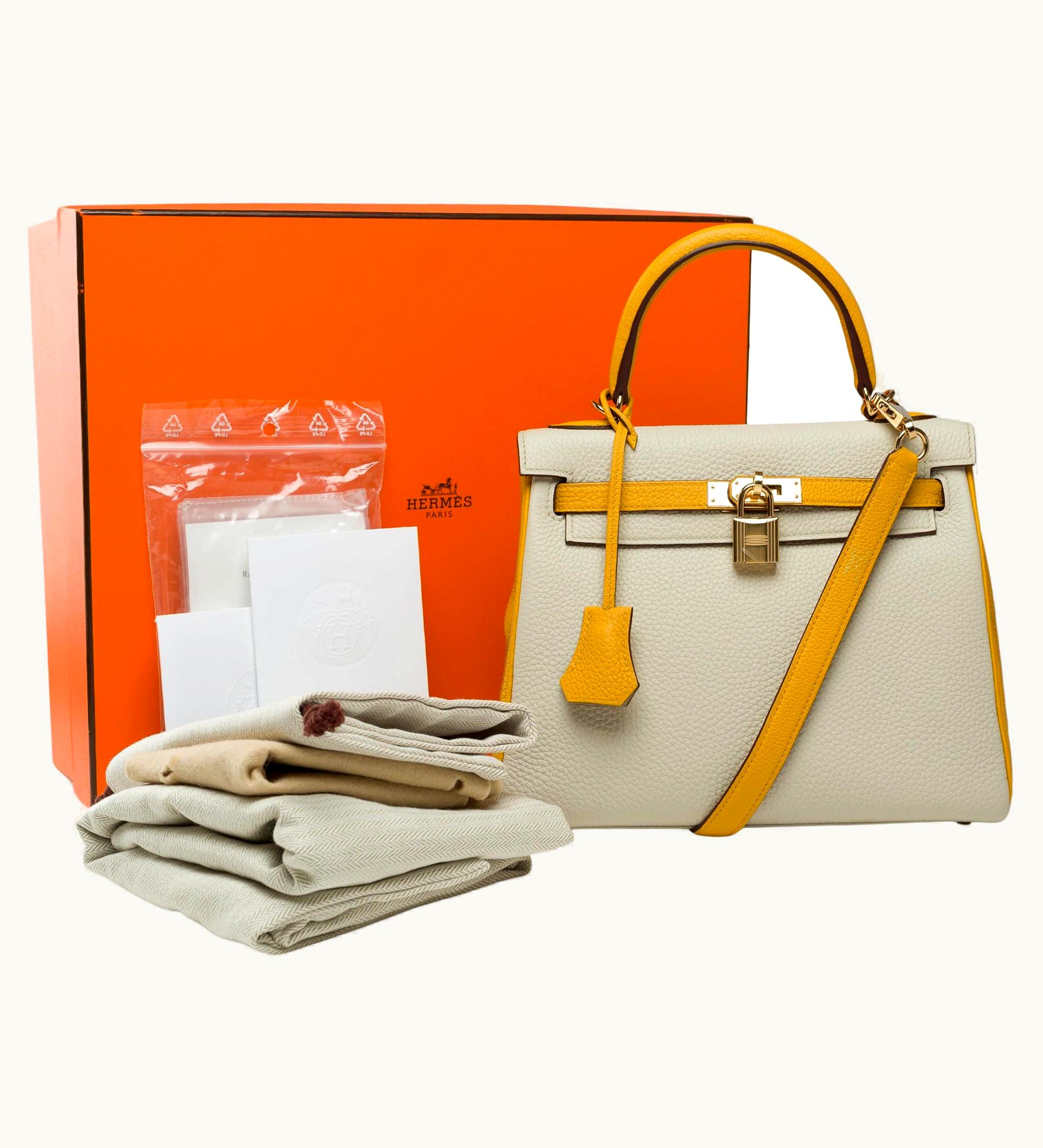 Hermès Hermès Kelly 25cm - Soufre - Togo - Sellier - Gold (GHW)
