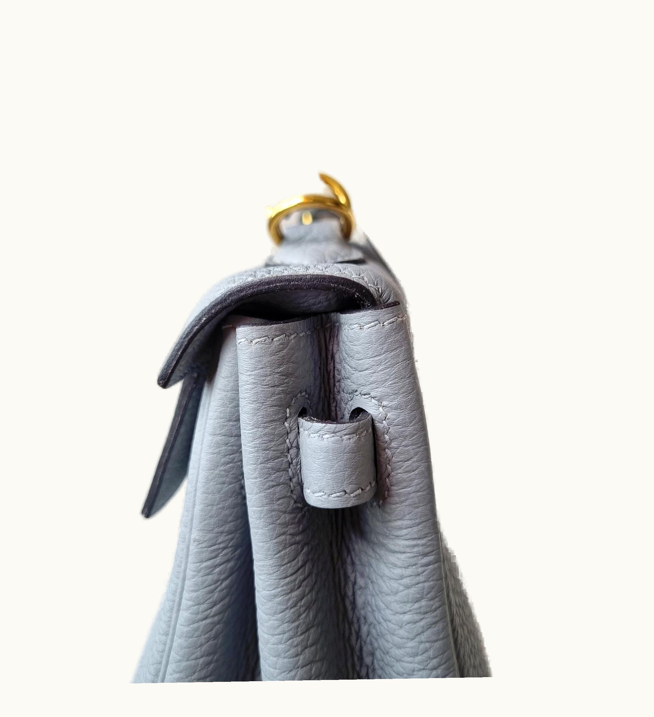 Hermès Hermès Kelly 28cm - Gris Mouette - Clemence - Retourne - Gold (GHW)