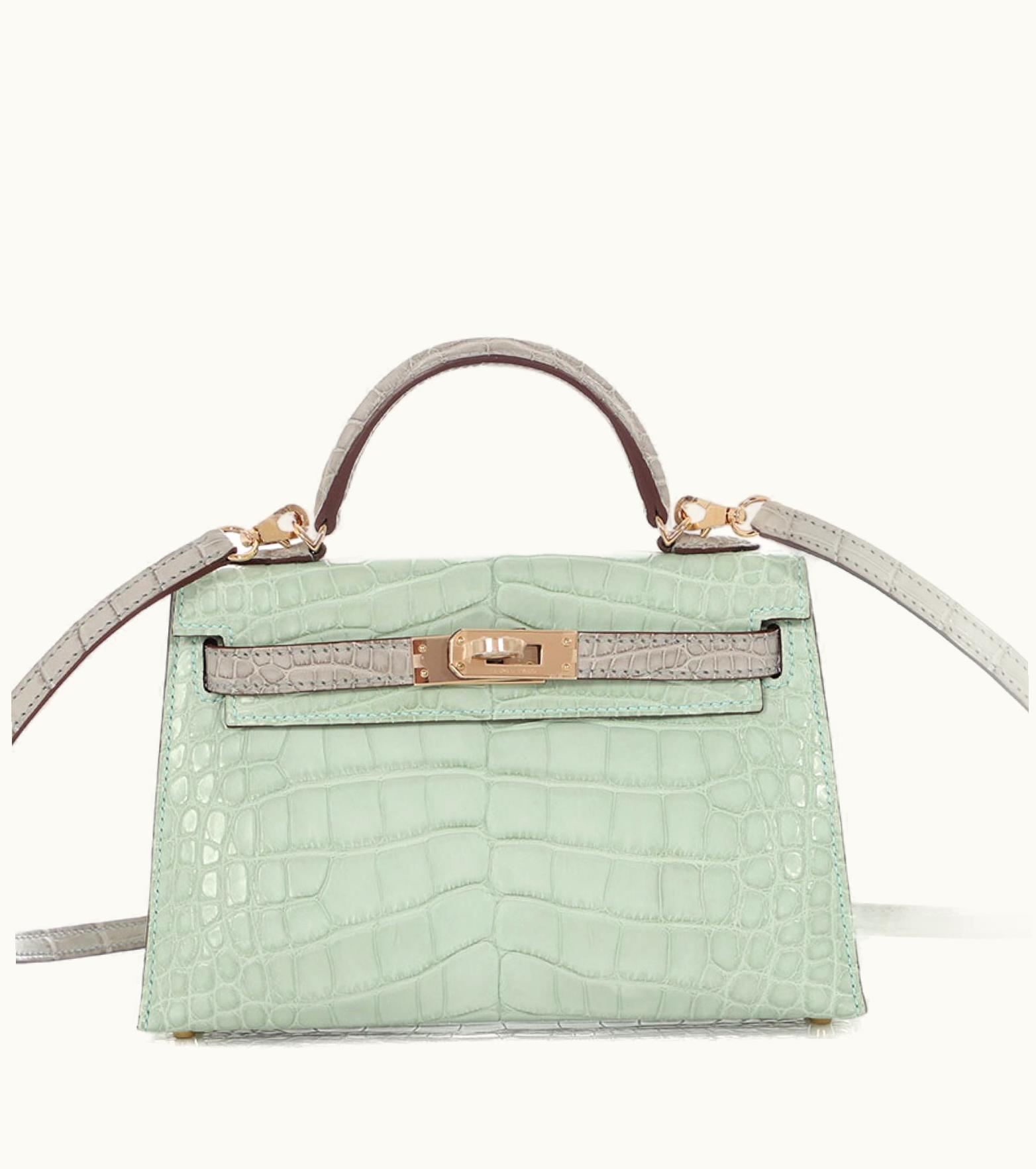 Hermès Hermès Kelly 32cm - Vert d'Eau - Clemence - Sellier - Gold (GHW)