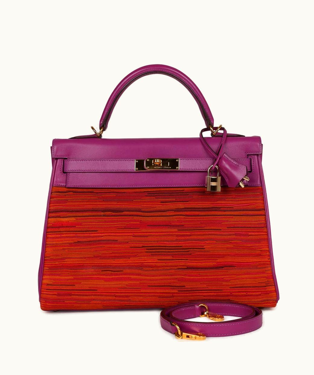 Hermès Hermès Kelly 32cm - Cyclamen - Swift - Retourne - Gold (GHW)