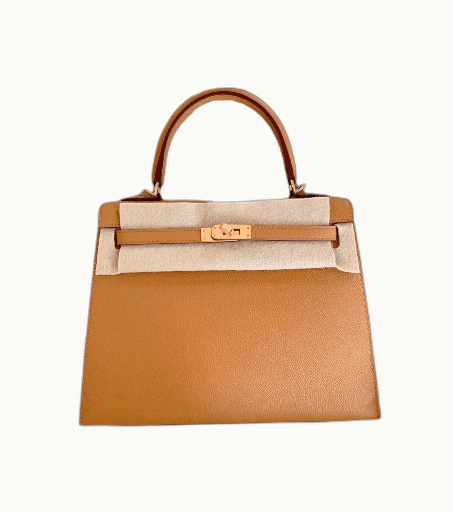 Hermès Hermès Kelly 40cm - Sesame - Togo - Sellier - Gold (GHW)