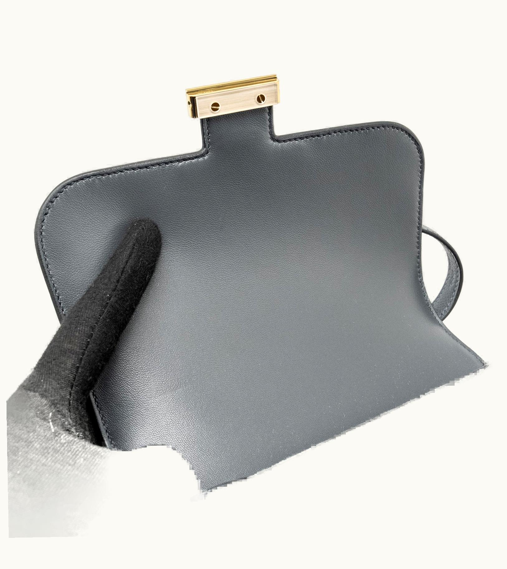 Hermès Hermès Constance Mini 18 - Gris Misty - Epsom - Gold (GHW)