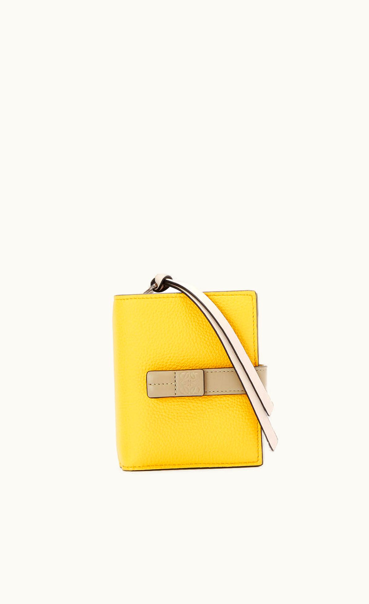 Loewe Loewe Compact Zip Wallet In Soft Grained Calfskin UZ0127003