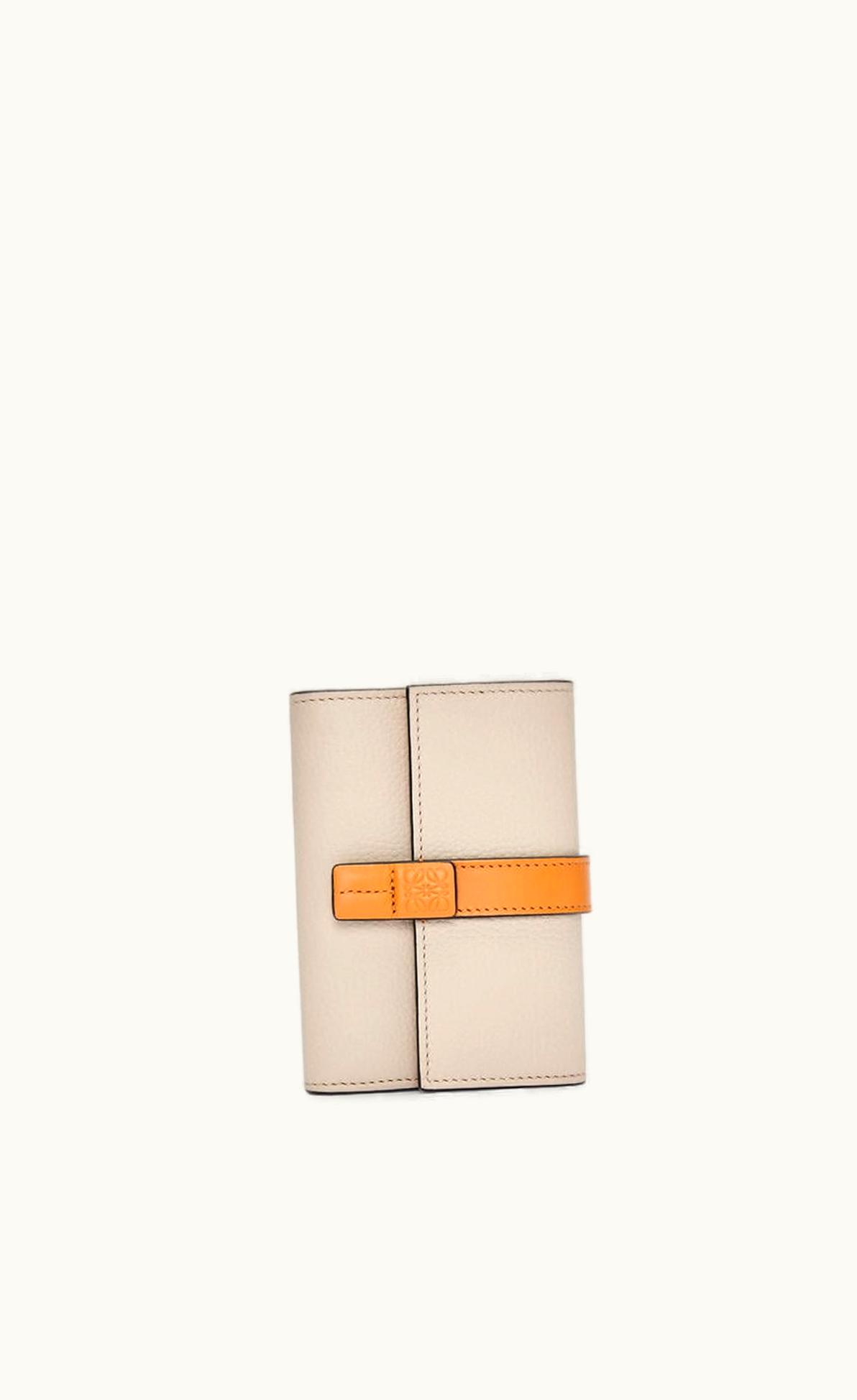 Loewe Loewe Small Vertical Wallet In Soft Grained Calfskin UZ0128150