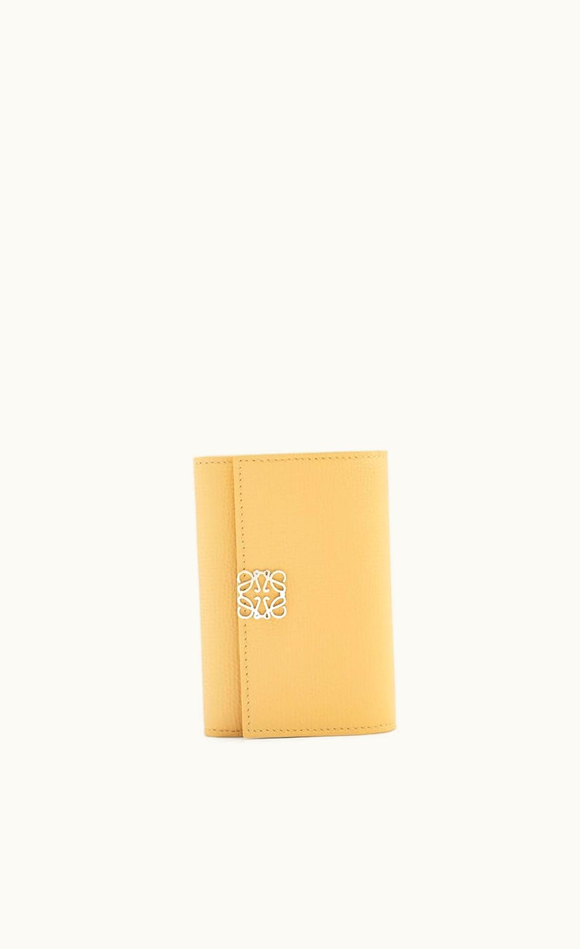 Loewe Loewe Anagram Small Vertical Wallet In Pebble Grain Calfskin UZ0129310