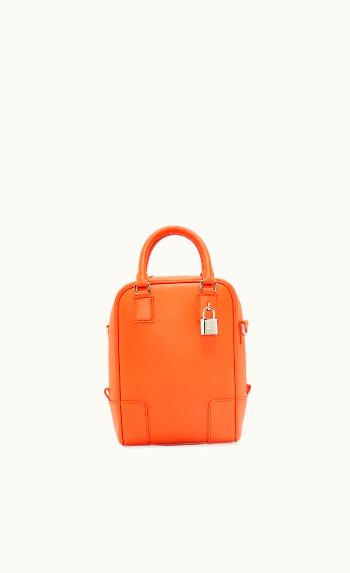 Loewe Amazona 15 In Nappa Calfskin UZ0129628