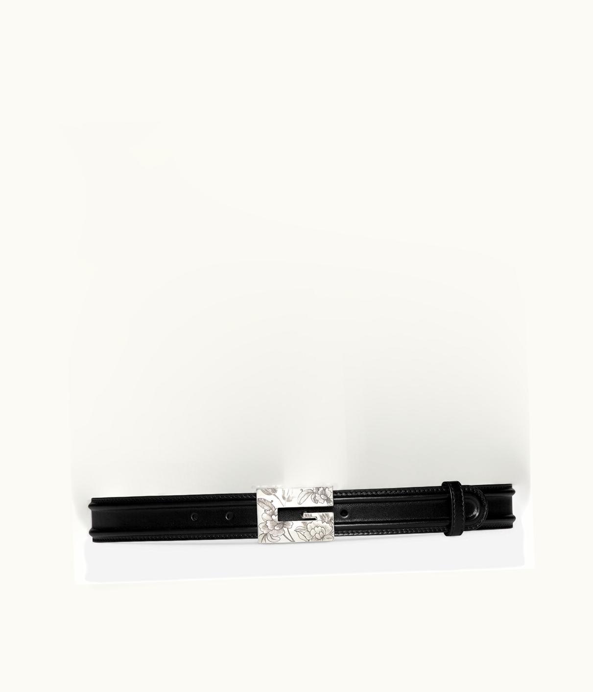 Gucci Gucci Thin Belt With Engraved Square G Buckle