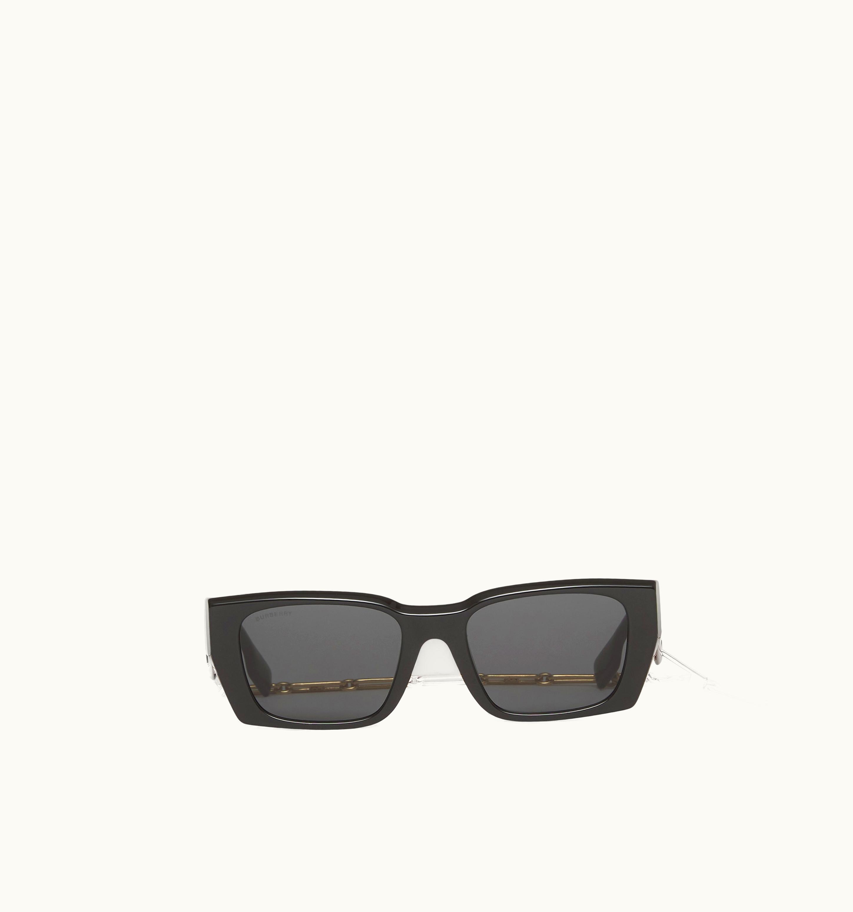Burberry Burberry B Motif Rectangular Frame Sunglasses With Chain In Black - Women