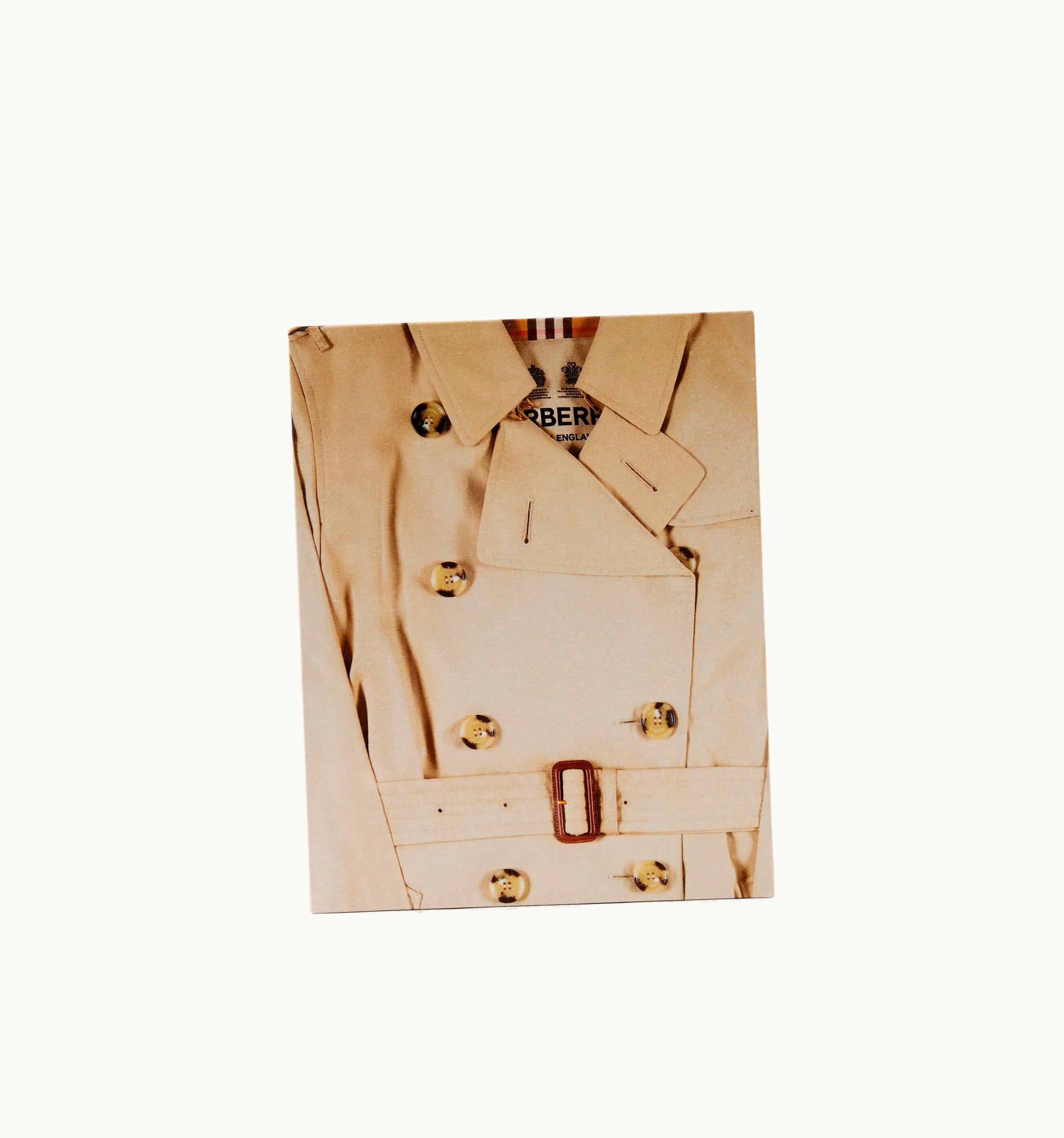 Burberry Burberry The Burberry Book In Archive Beige UZ0139399