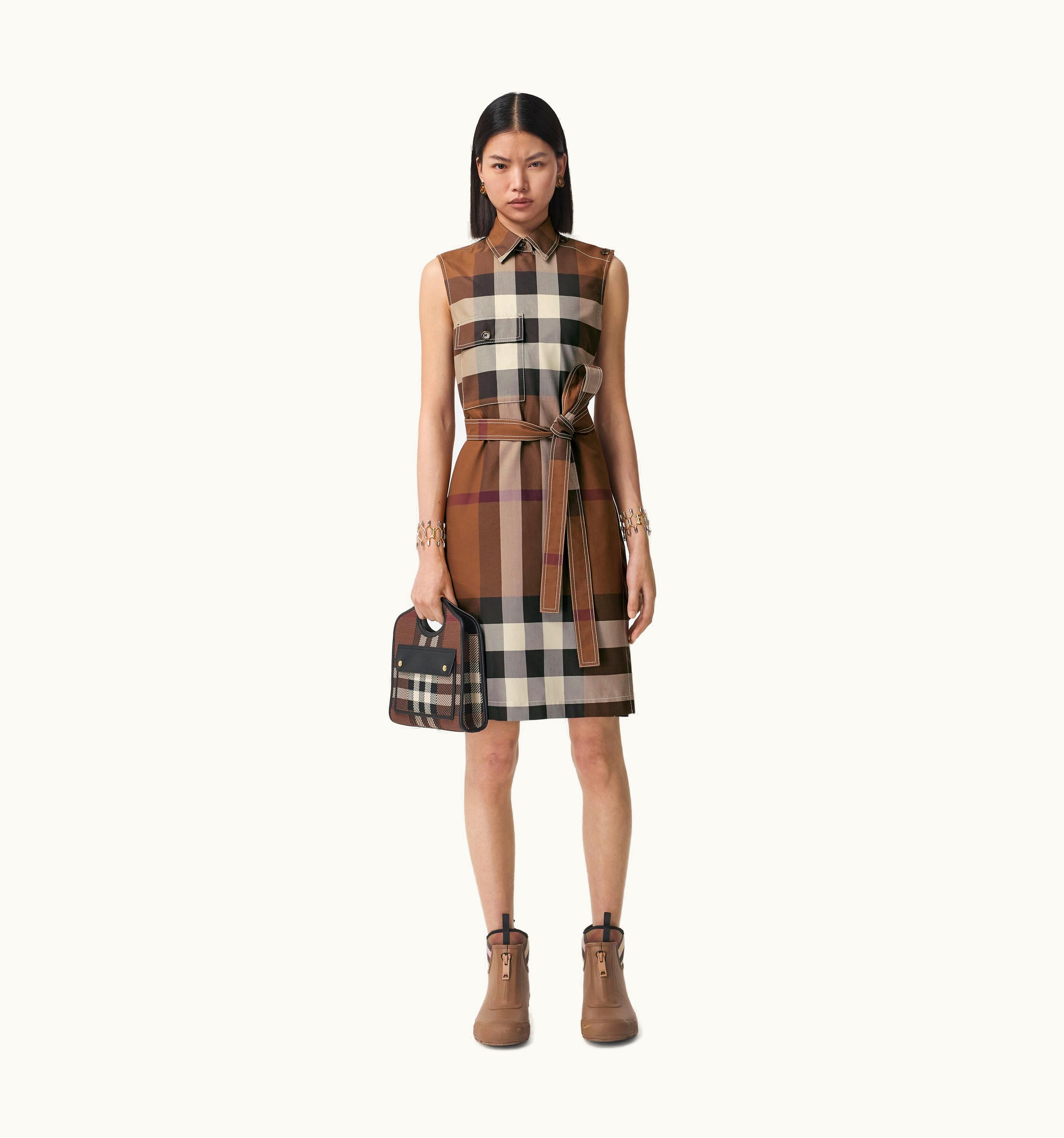 Burberry Burberry Sleeveless Exaggerated Check Cotton Shirt Dress In Dark Birch Brown - Women