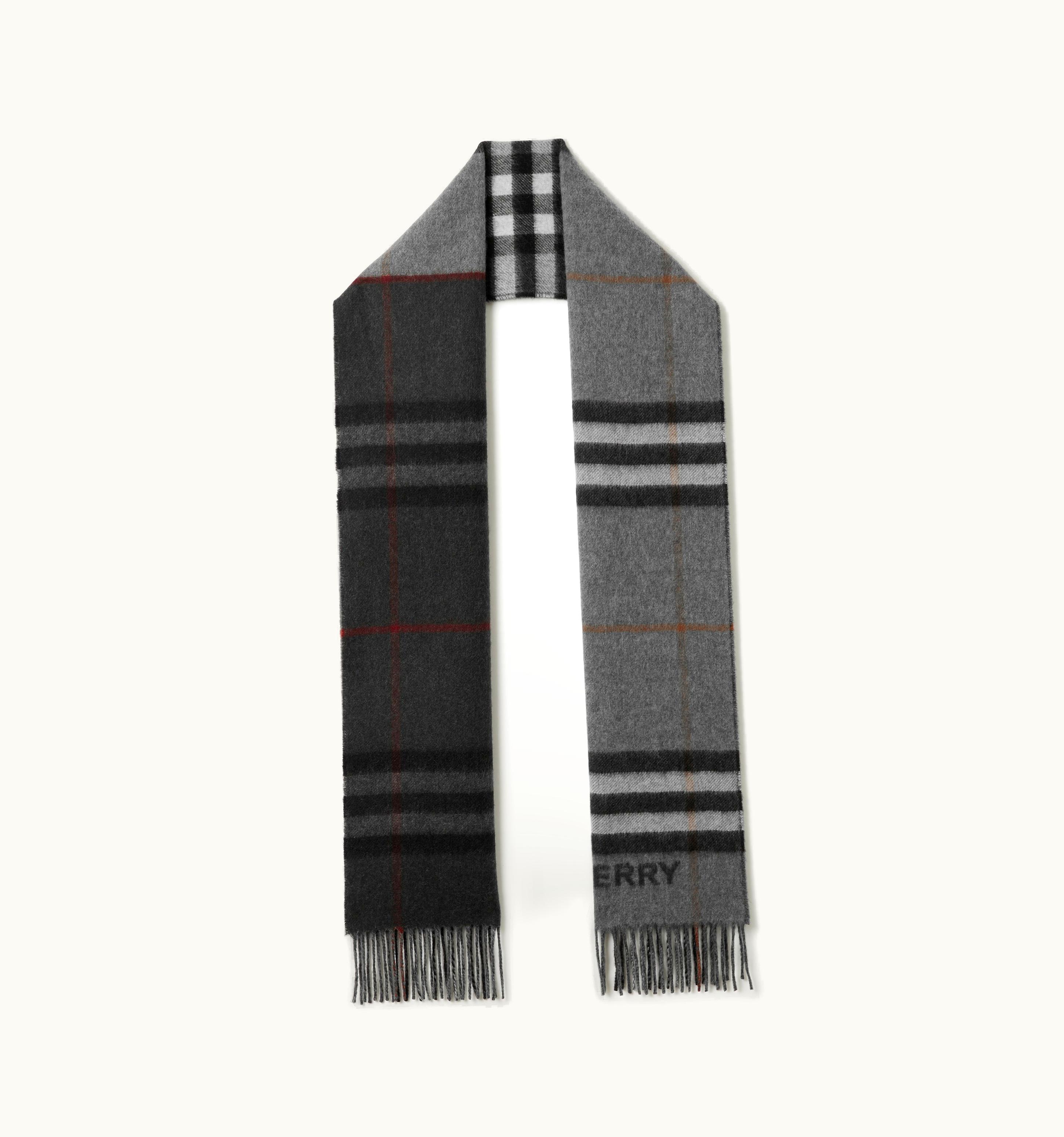 Burberry Burberry Contrast Check Cashmere Scarf In Grey/Charcoal UZ0140833