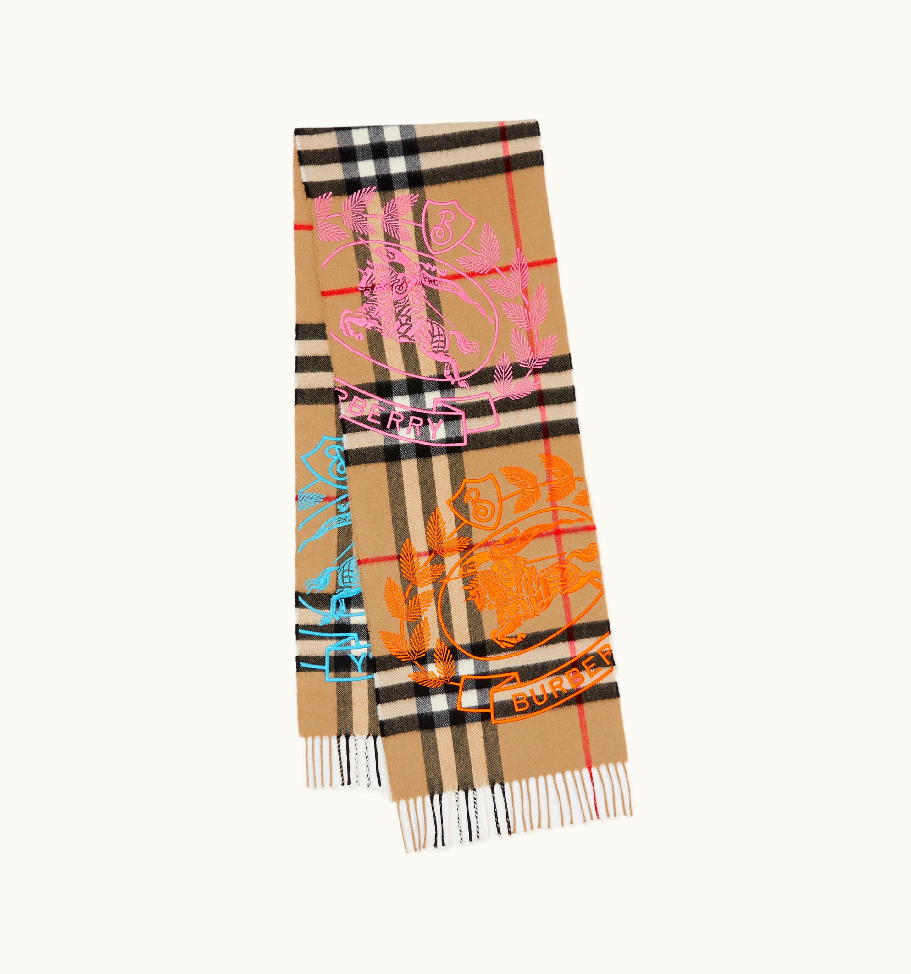 Burberry Burberry Montage Cashmere Scarf In Archive Beige UZ0141565