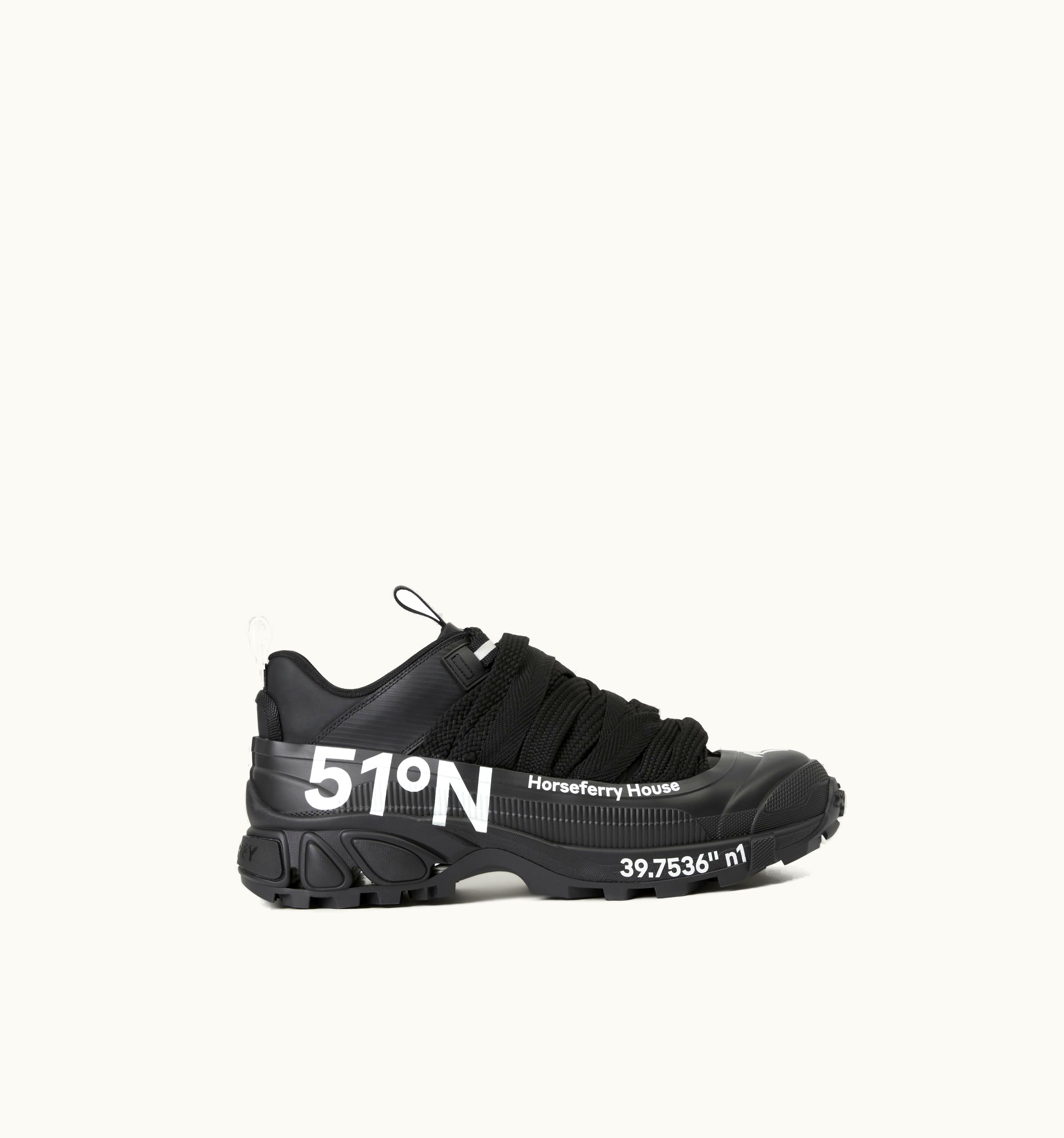Burberry Lace Detail Coordinates Print Leather Arthur Sneakers In Black - Men