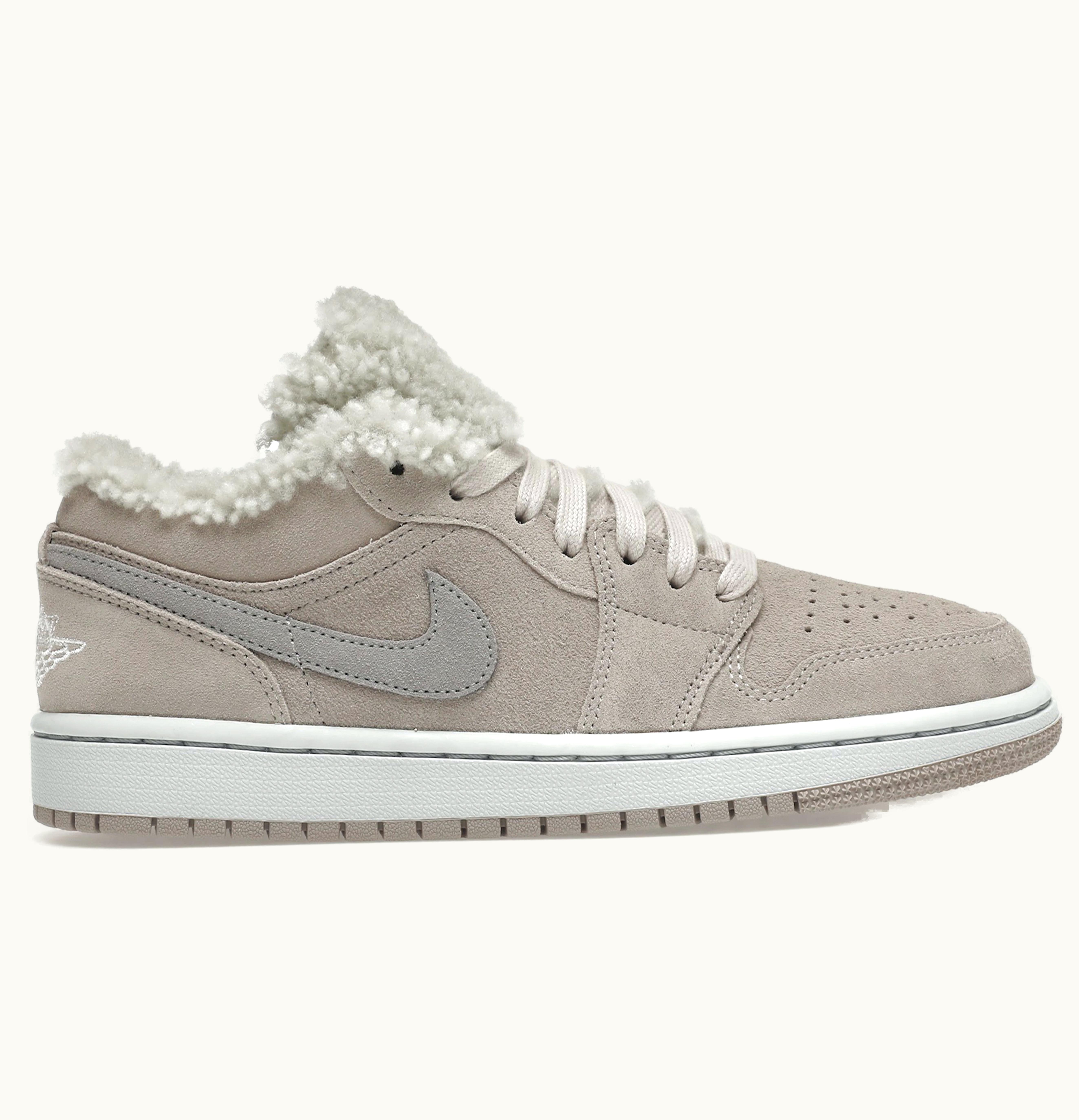 Jordan Air Jordan 1 Low SE Sherpa Fleece W