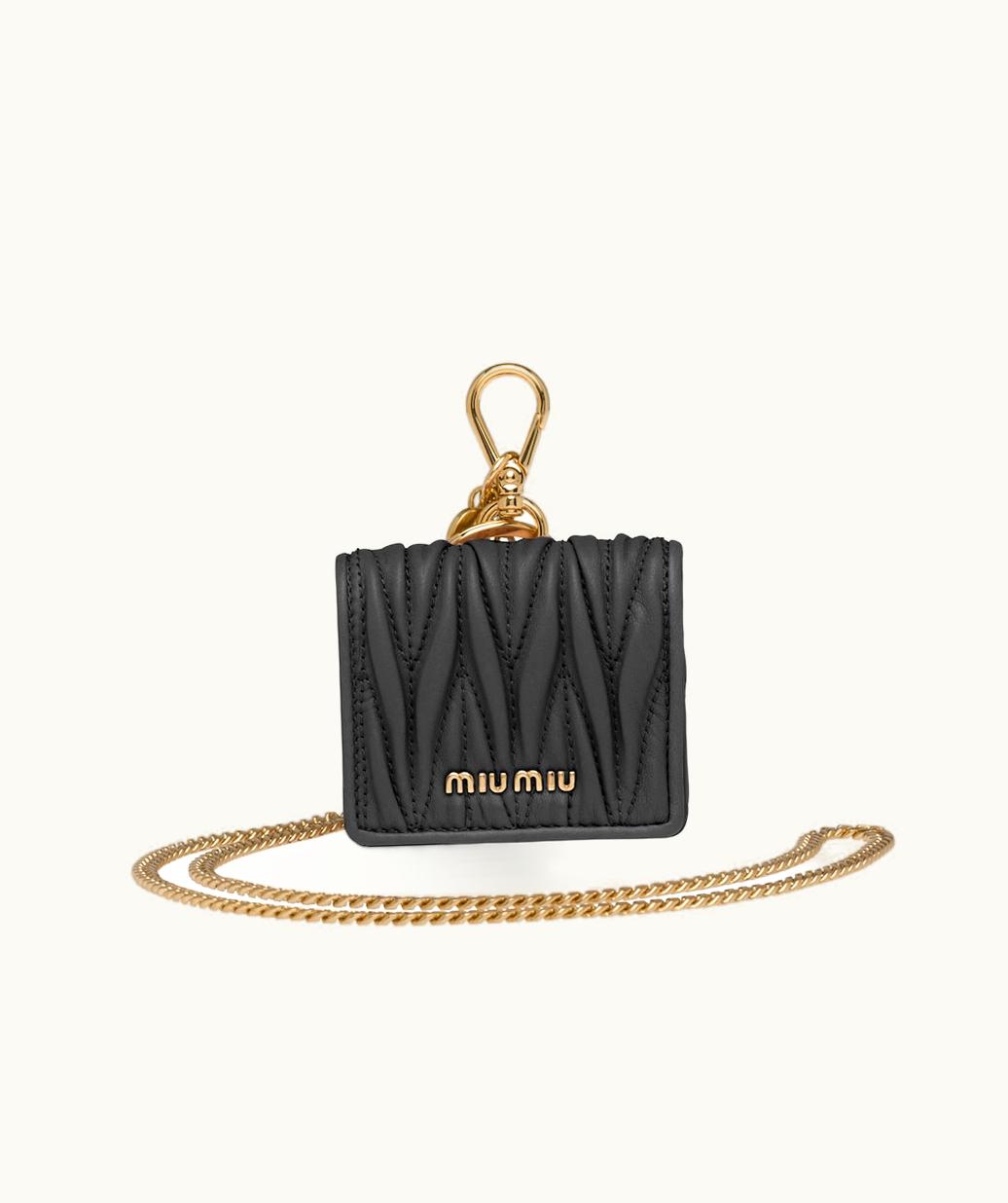 Miu Miu Miu Miu Matelassé Nappa Leather Airpods Pro Case UZ0153045