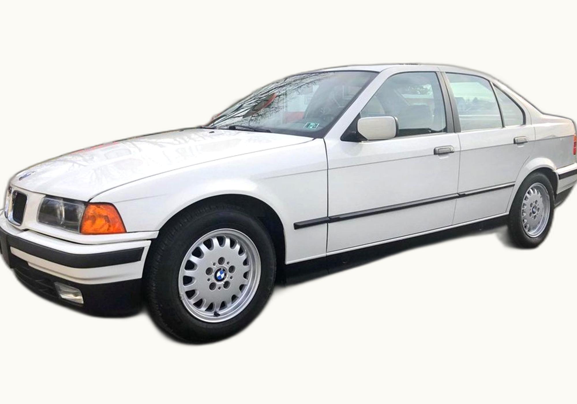 BMW BMW 325i Sedan - Automatic - E36