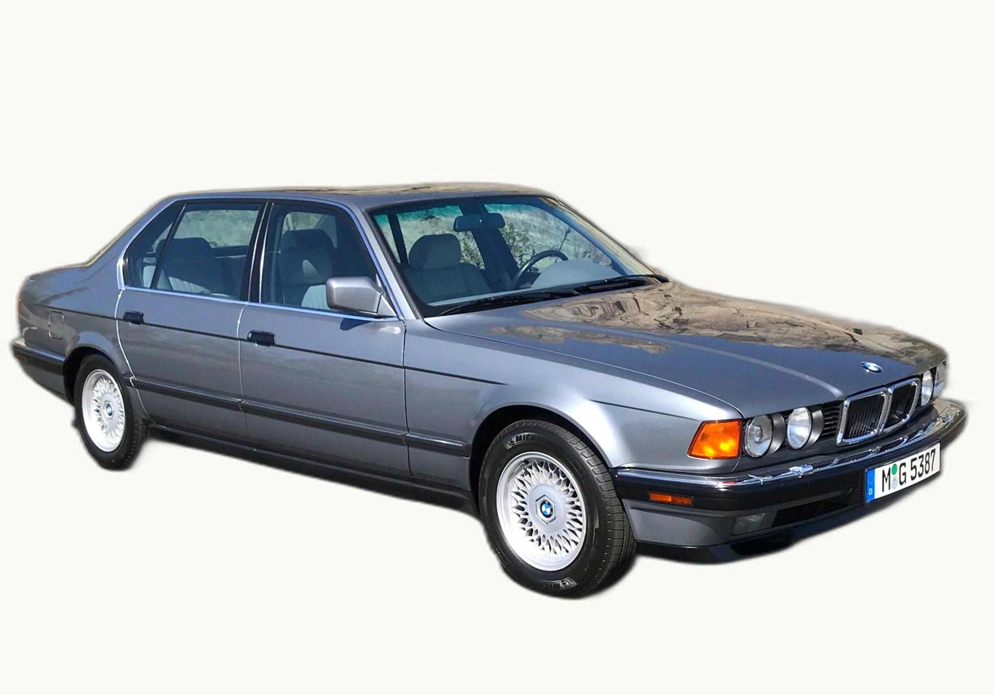BMW 740iL - E32