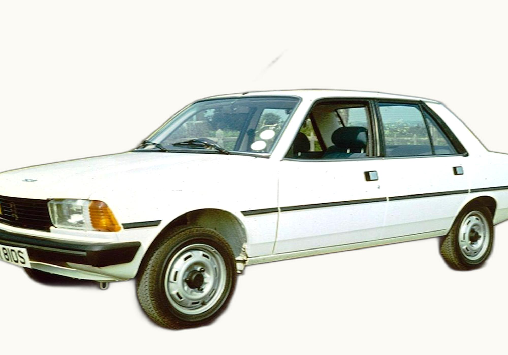 Peugeot 305
