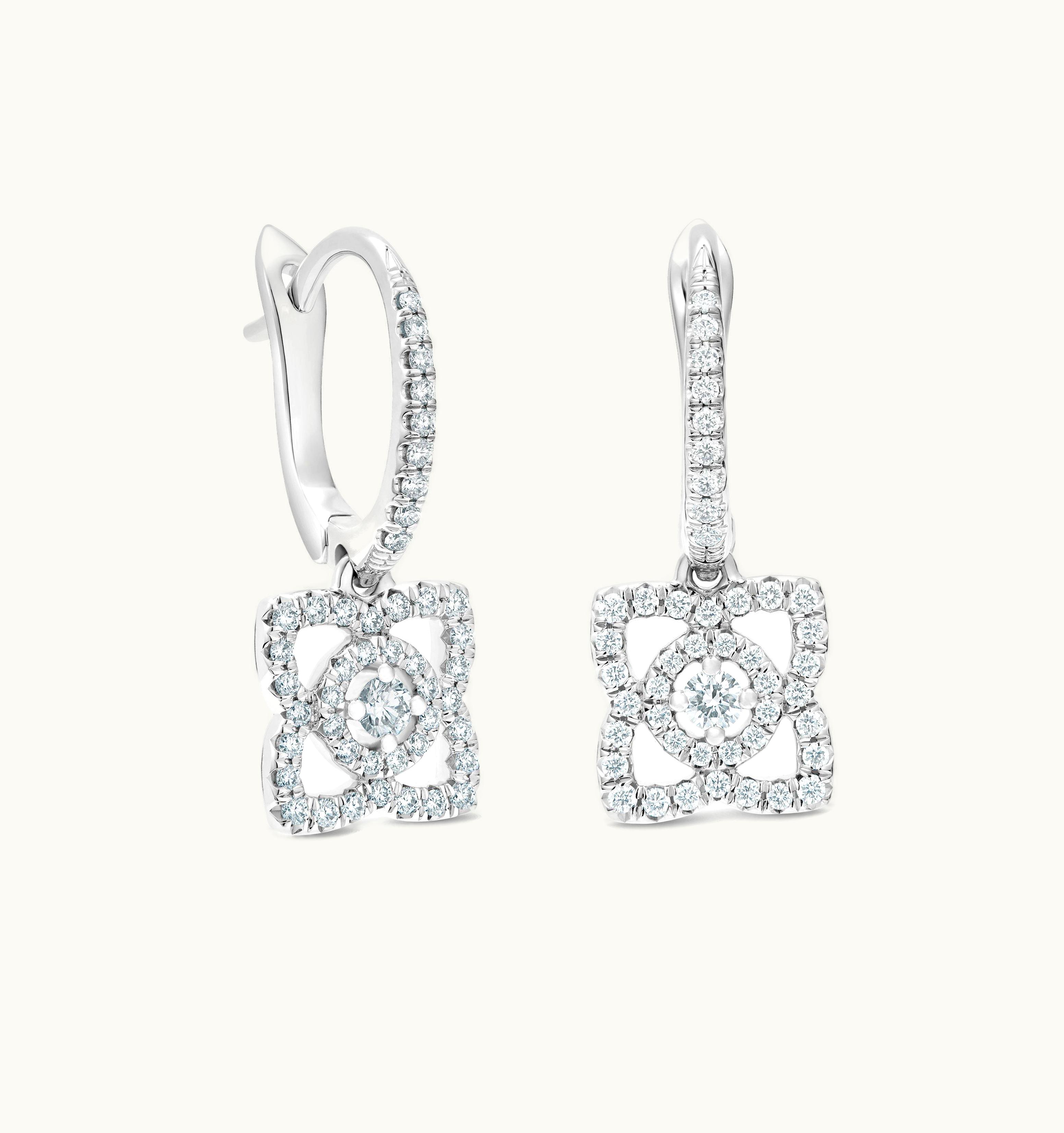 De Beers De Beers Enchanted Lotus Sleepers In White Gold