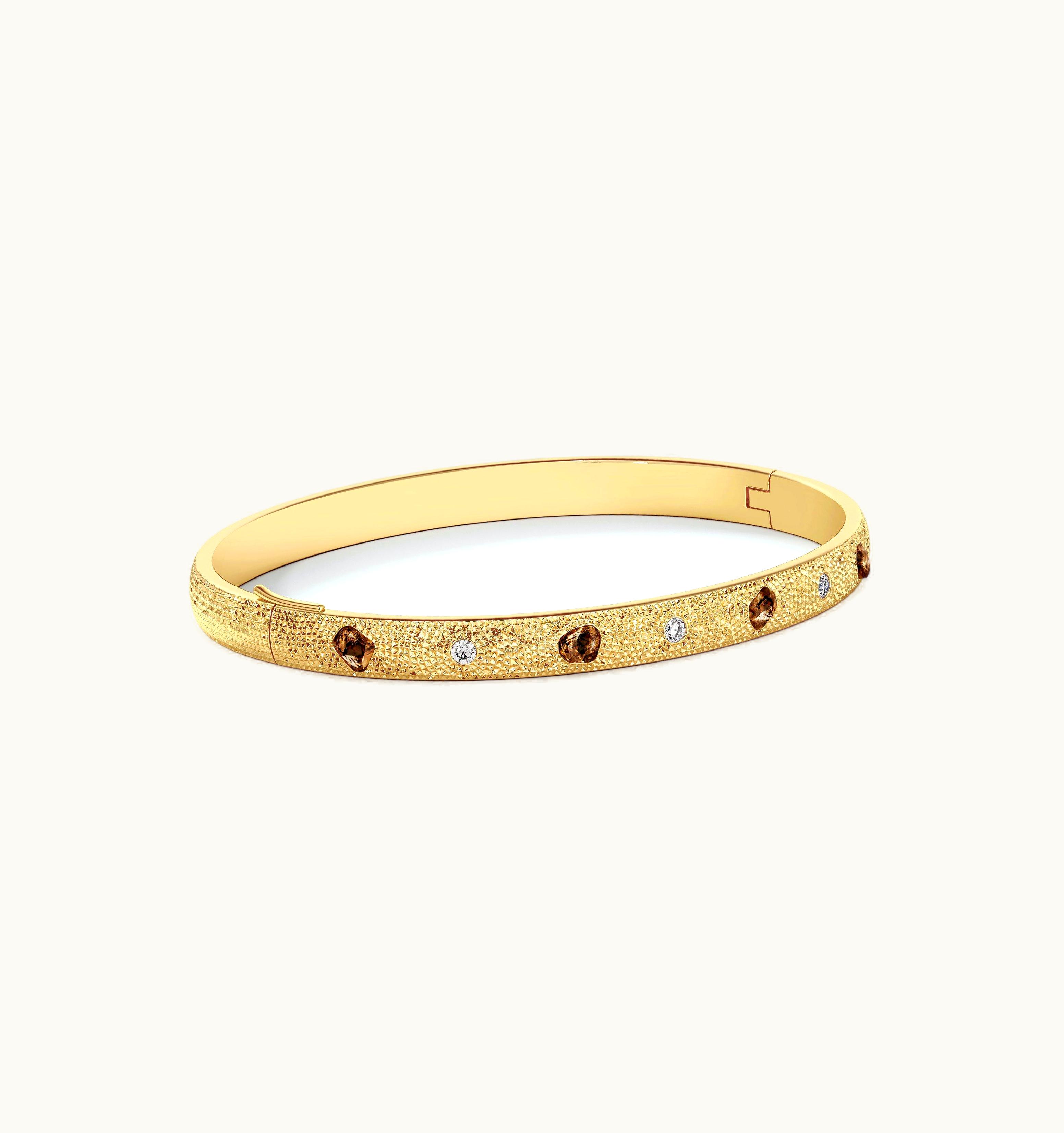 De Beers De Beers Talisman Bangle In Yellow Gold