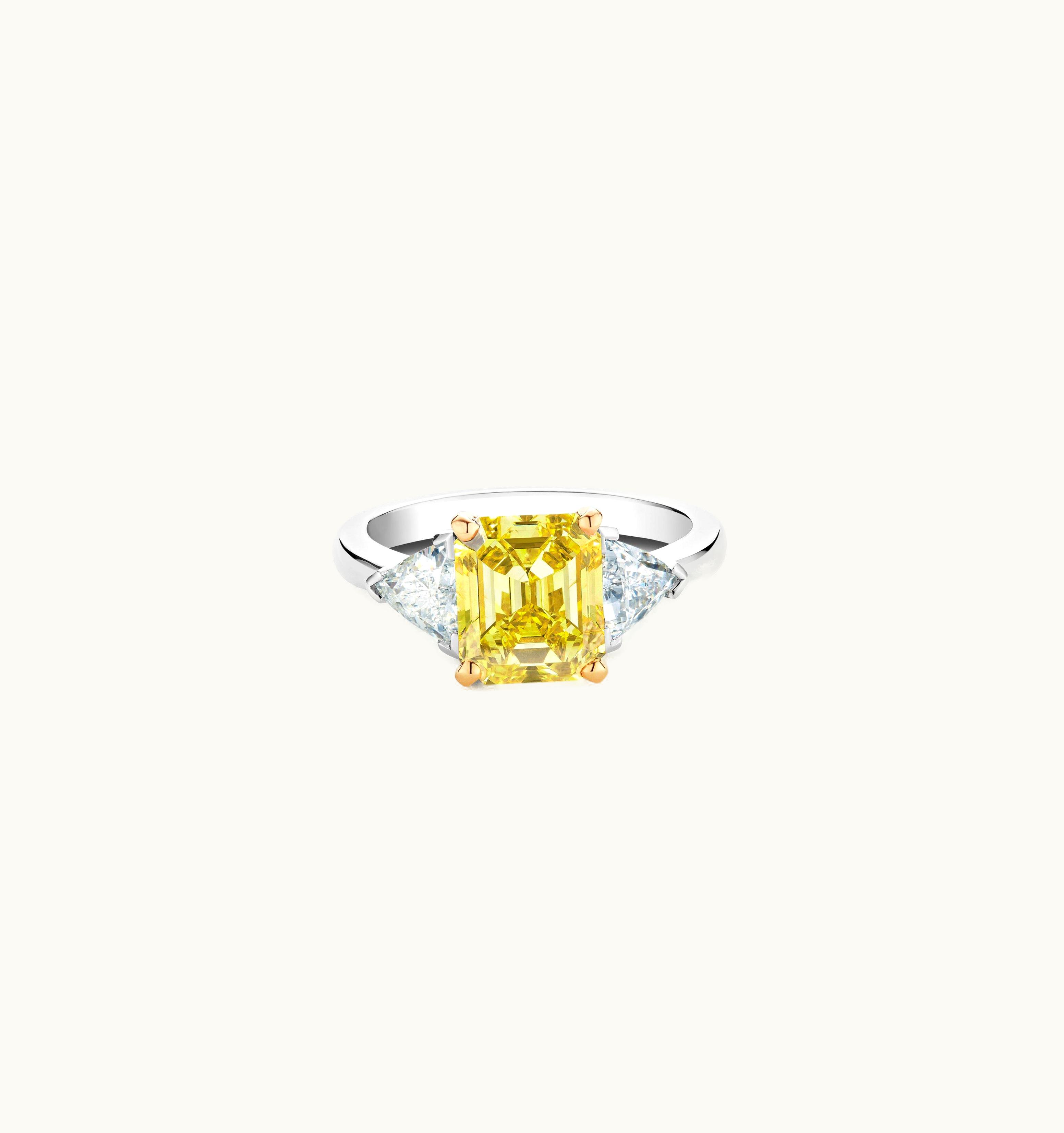 De Beers De Beers DB Classic Fancy VIvid Yellow Emerald-Cut Diamond Ring