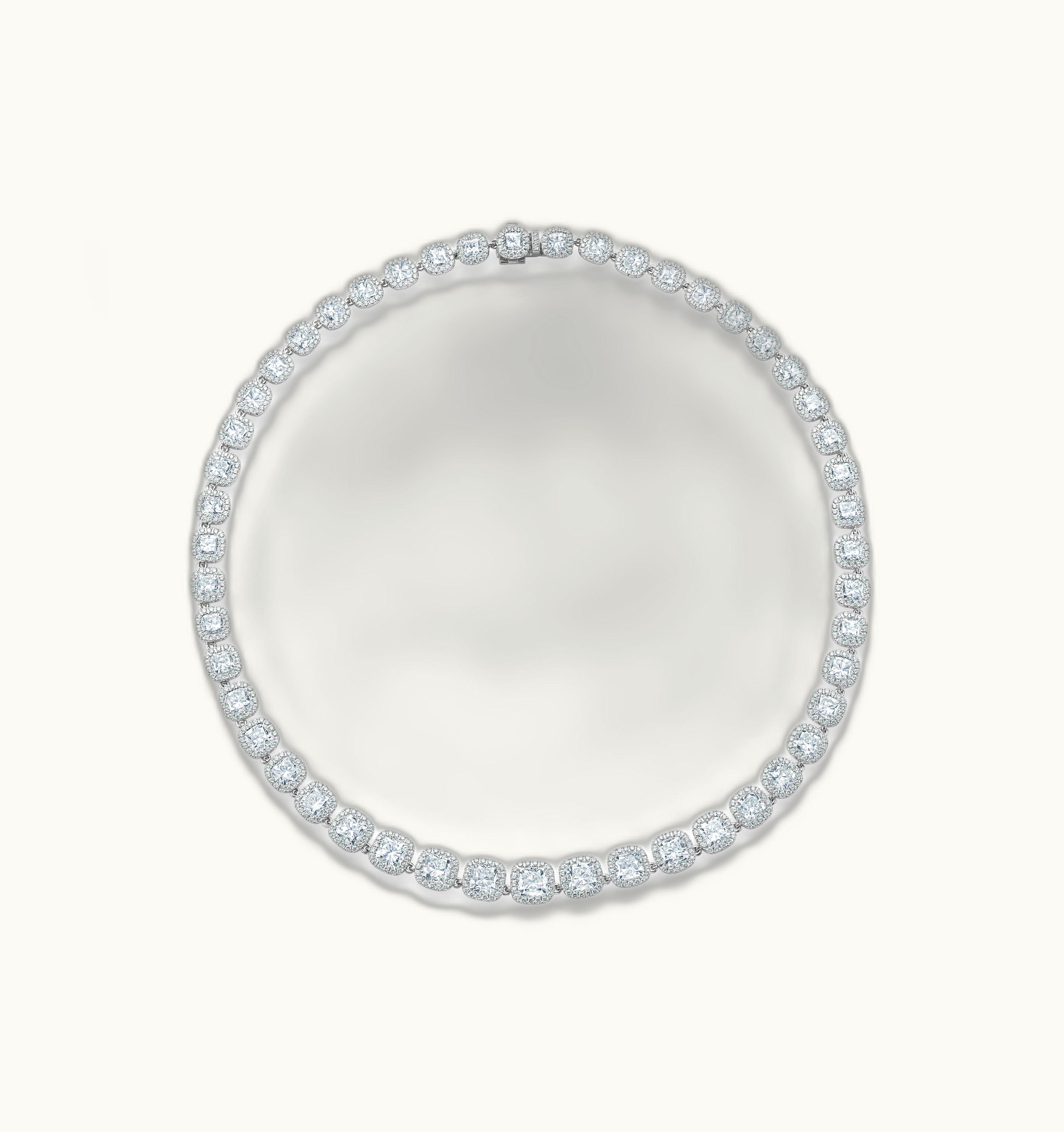 De Beers De Beers Aura Cushion-Cut Diamond Necklace