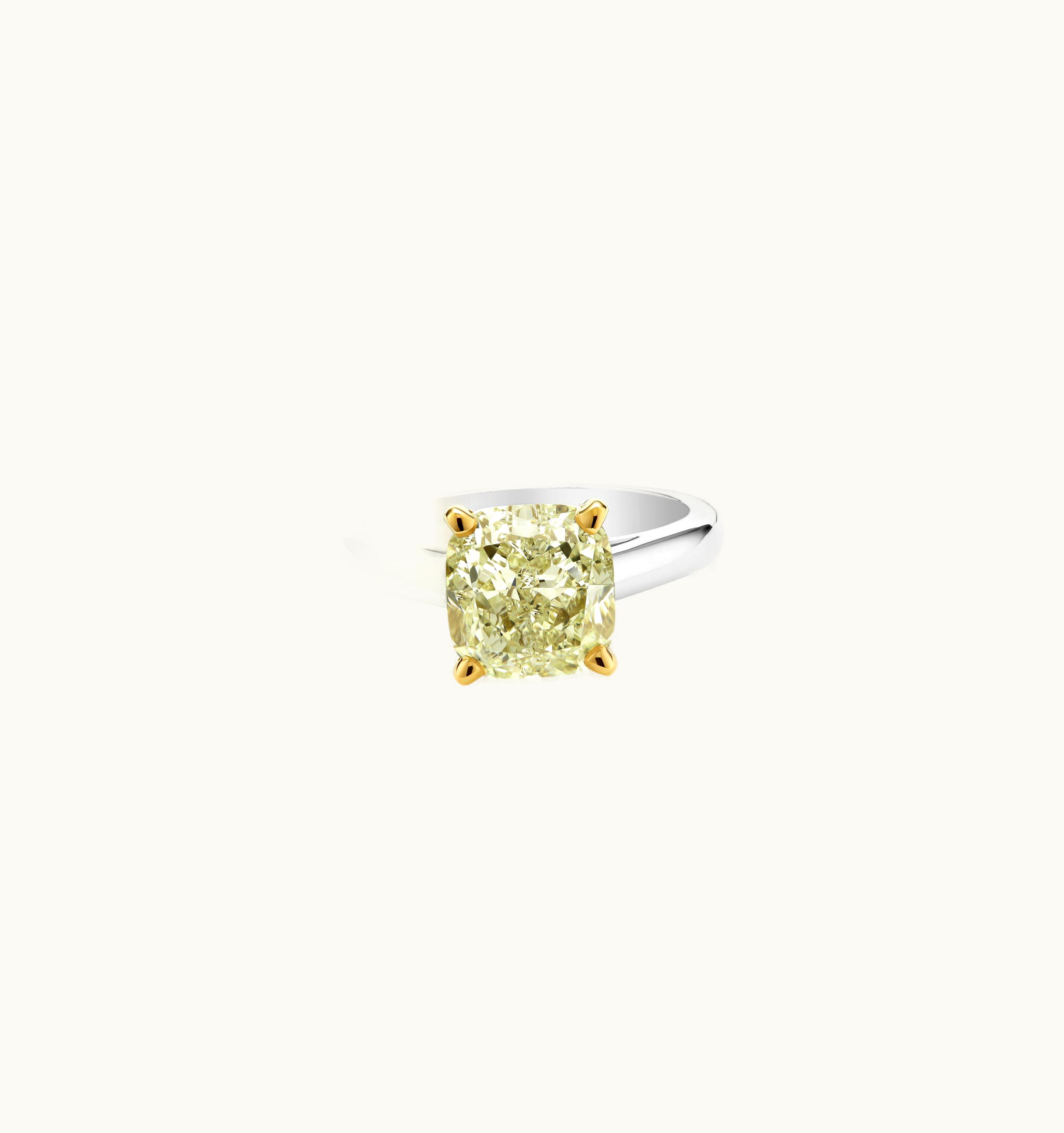 De Beers De Beers DB Classic Cushion-Cut Diamond Ring UZ0178453