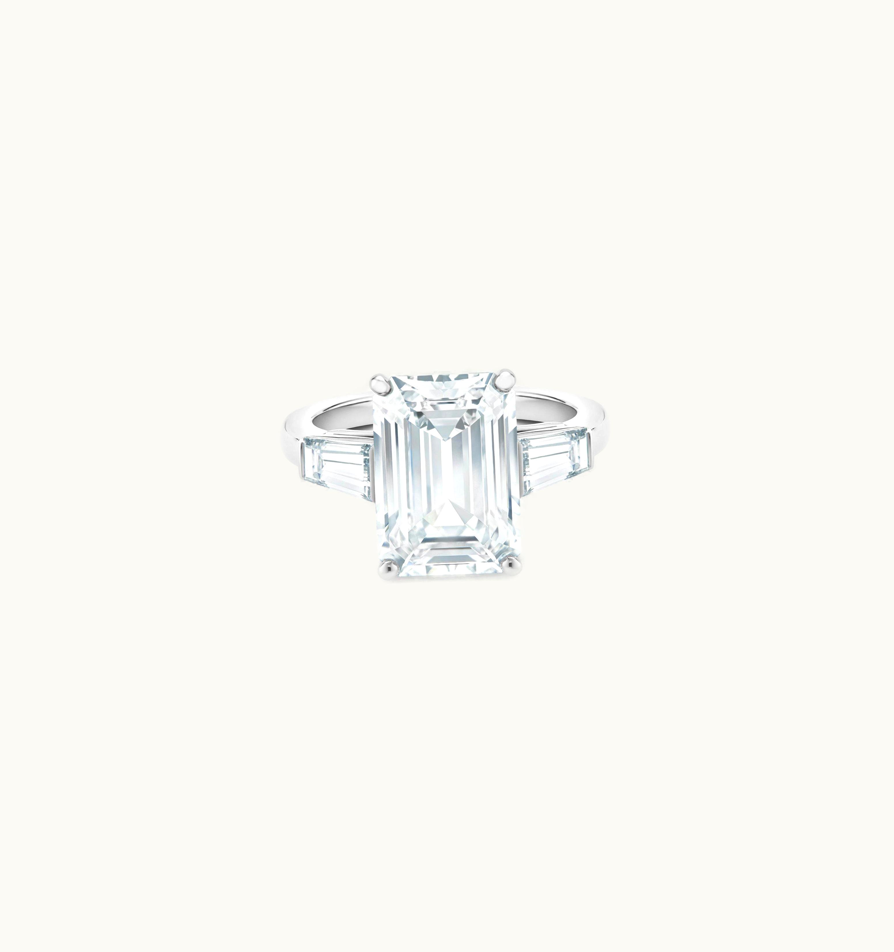 De Beers De Beers DB Classic Emerald-Cut And Tapered Diamond Ring UZ0178470