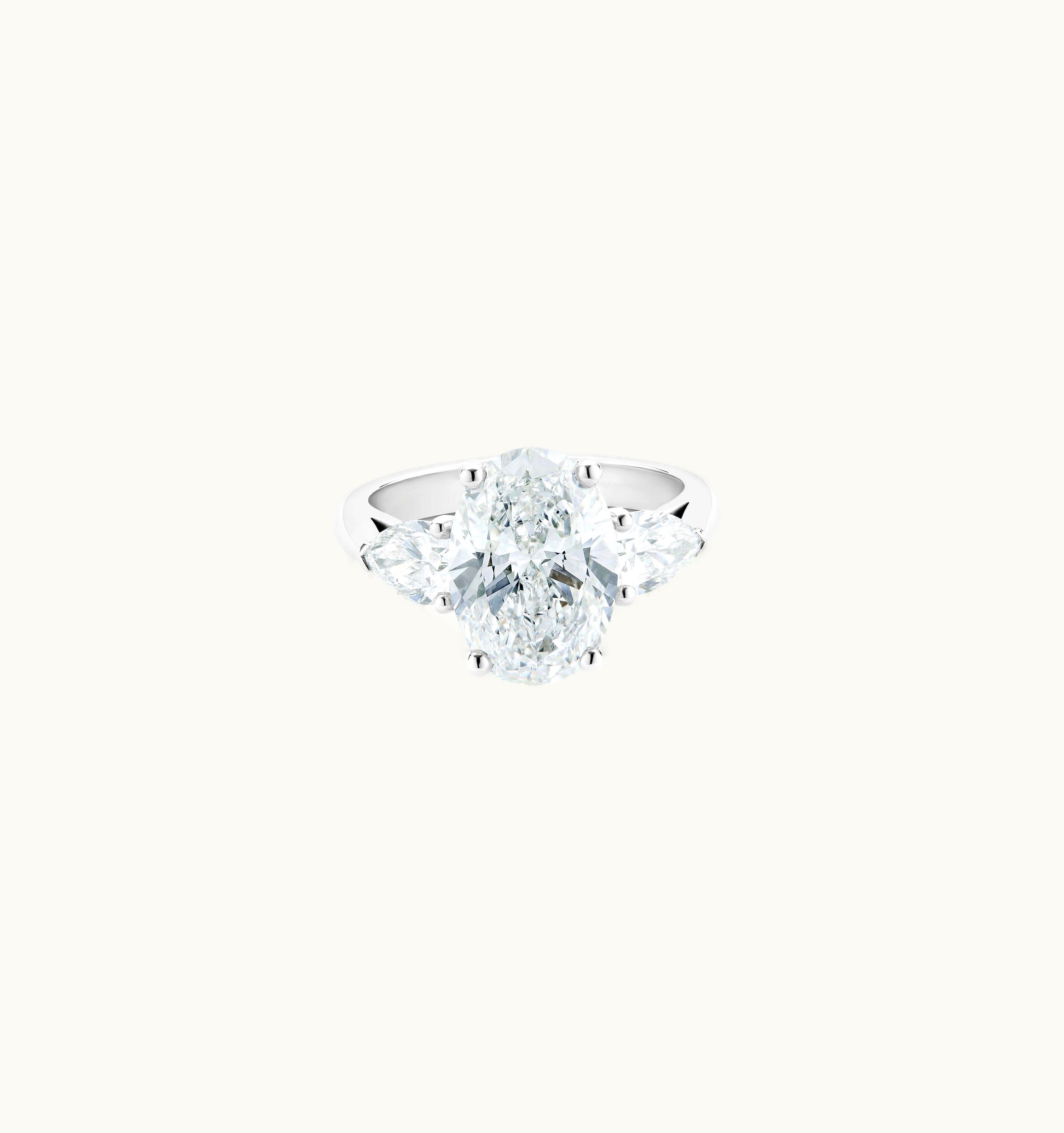 De Beers De Beers DB Classic Oval-Shaped And Pear-Shaped Diamond Ring