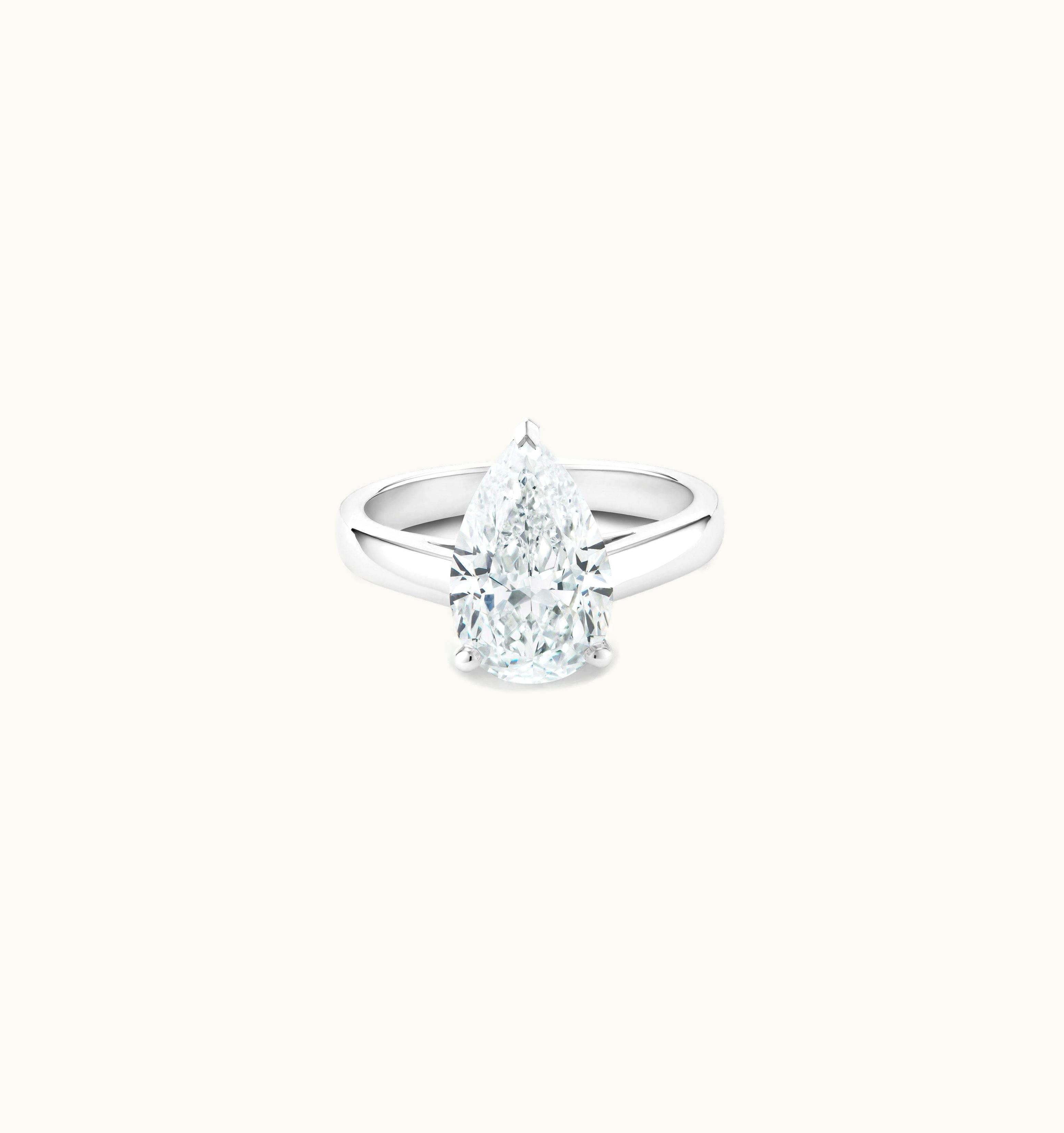 De Beers De Beers DB Classic Pear-Shaped Diamond Ring UZ0178475