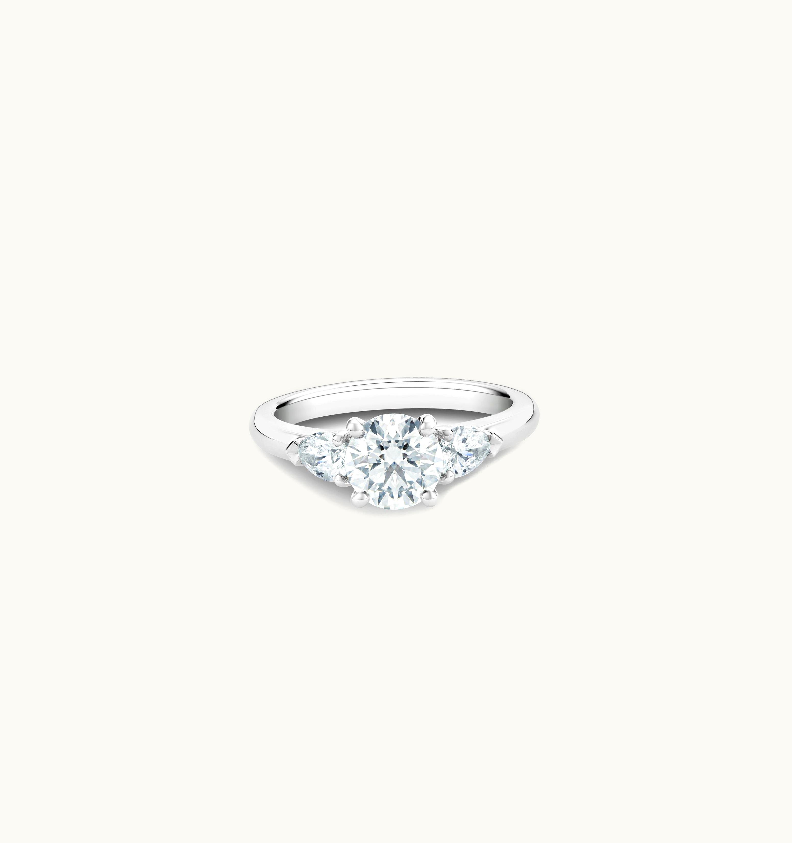 De Beers De Beers DB Classic Round Brilliant And Pear-Shaped Diamond Ring UZ0178493