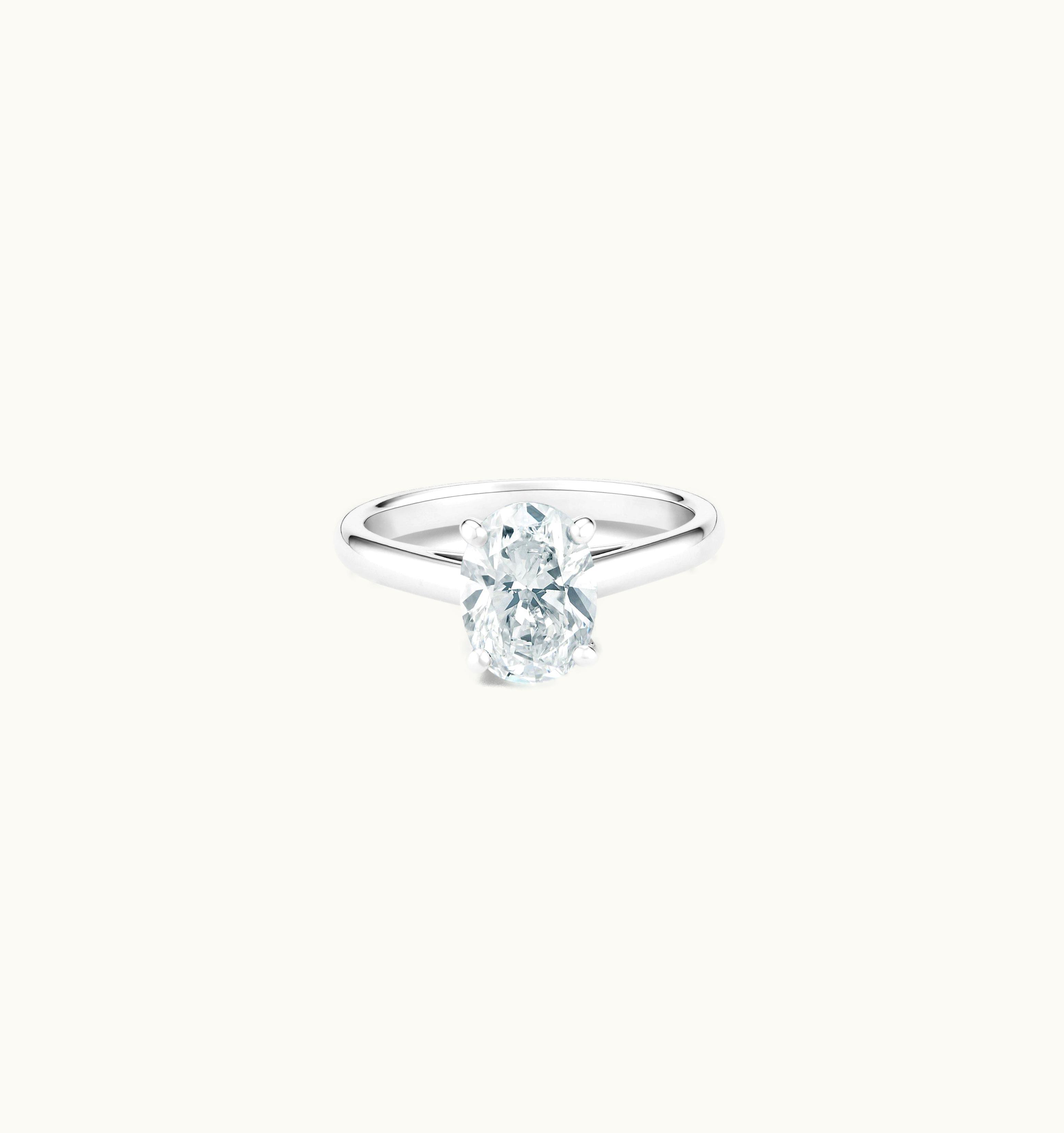 De Beers De Beers DB Classic Oval-Shaped Diamond Ring UZ0178637