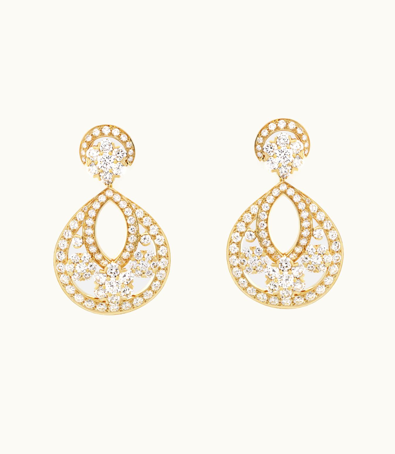 Van Cleef & Arpels Snowflake Earrings, Small Model. 18k Yellow Gold, Diamonds