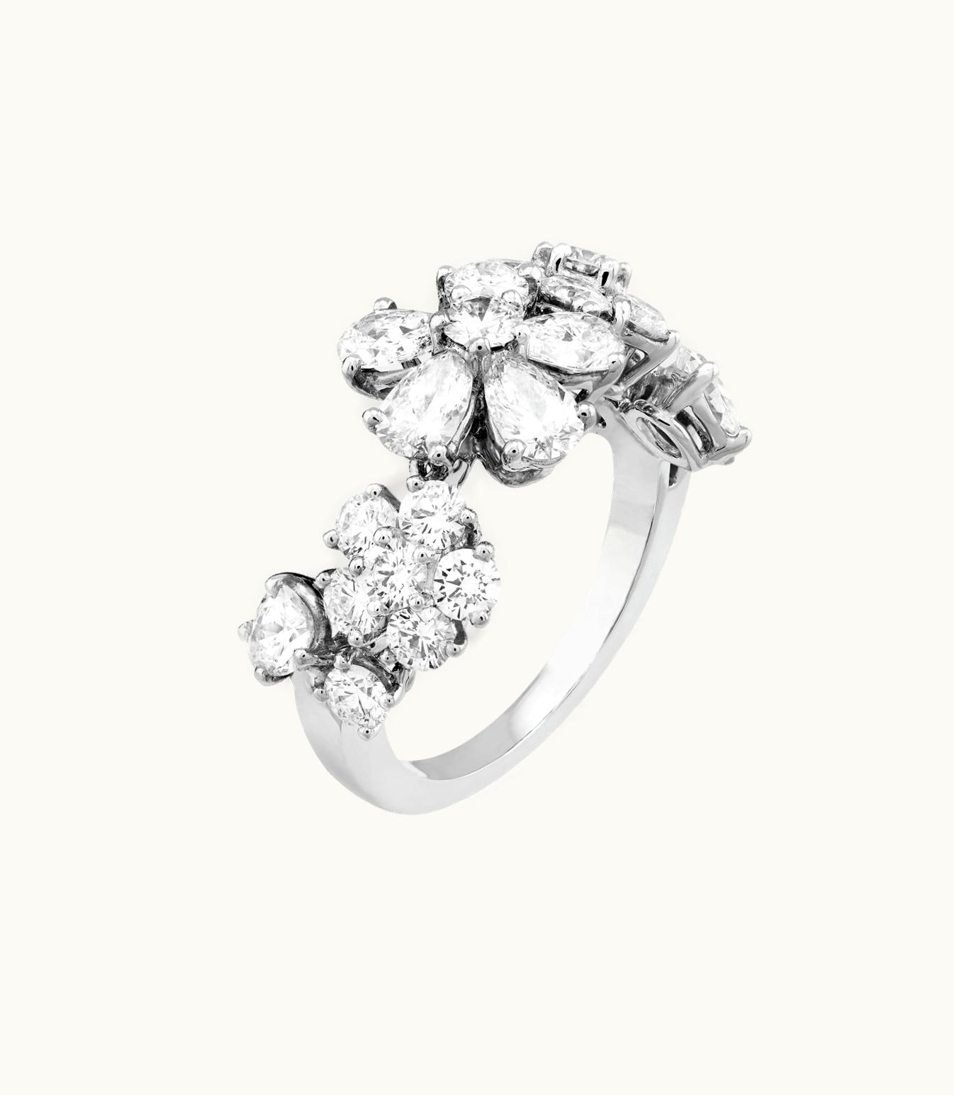 Van Cleef & Arpels Van Cleef & Arpels Folie Des Prés Ring White Diamond High Jewelry