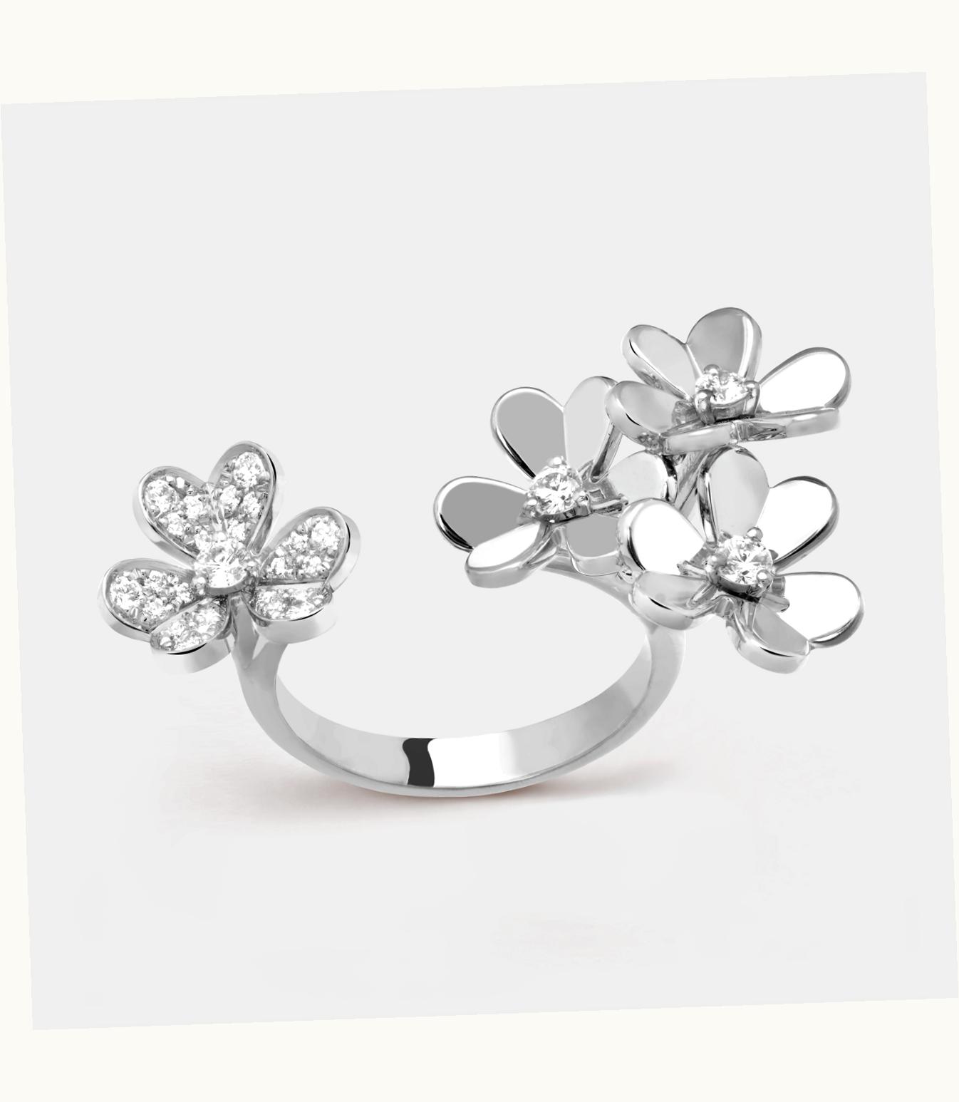 Van Cleef & Arpels Frivole Between the Finger Ring, Rhodium Plated 18k White Gold, Diamonds VCARP6L000