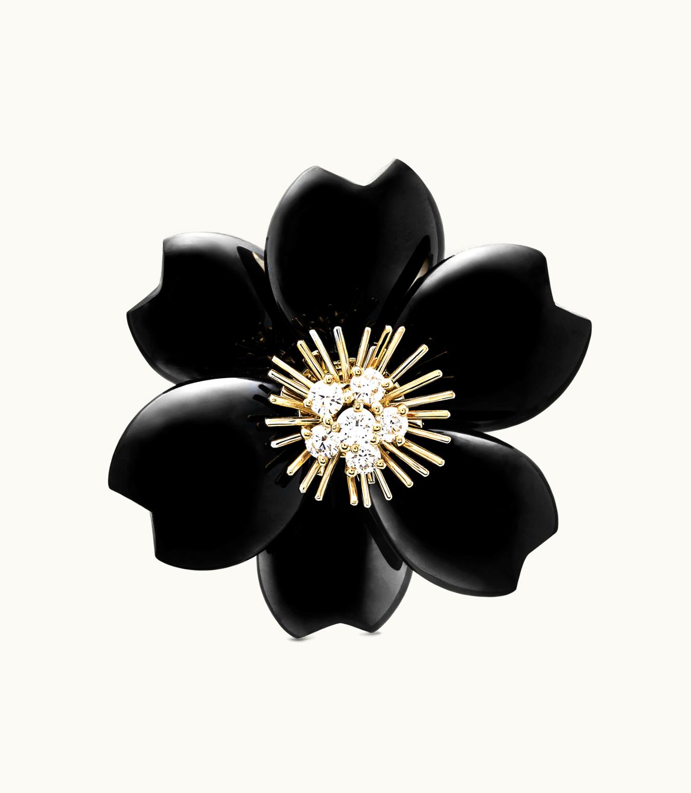 Van Cleef & Arpels Rose De Noël Clip, Medium Model, 18k Yellow Gold, Onyx, Diamonds