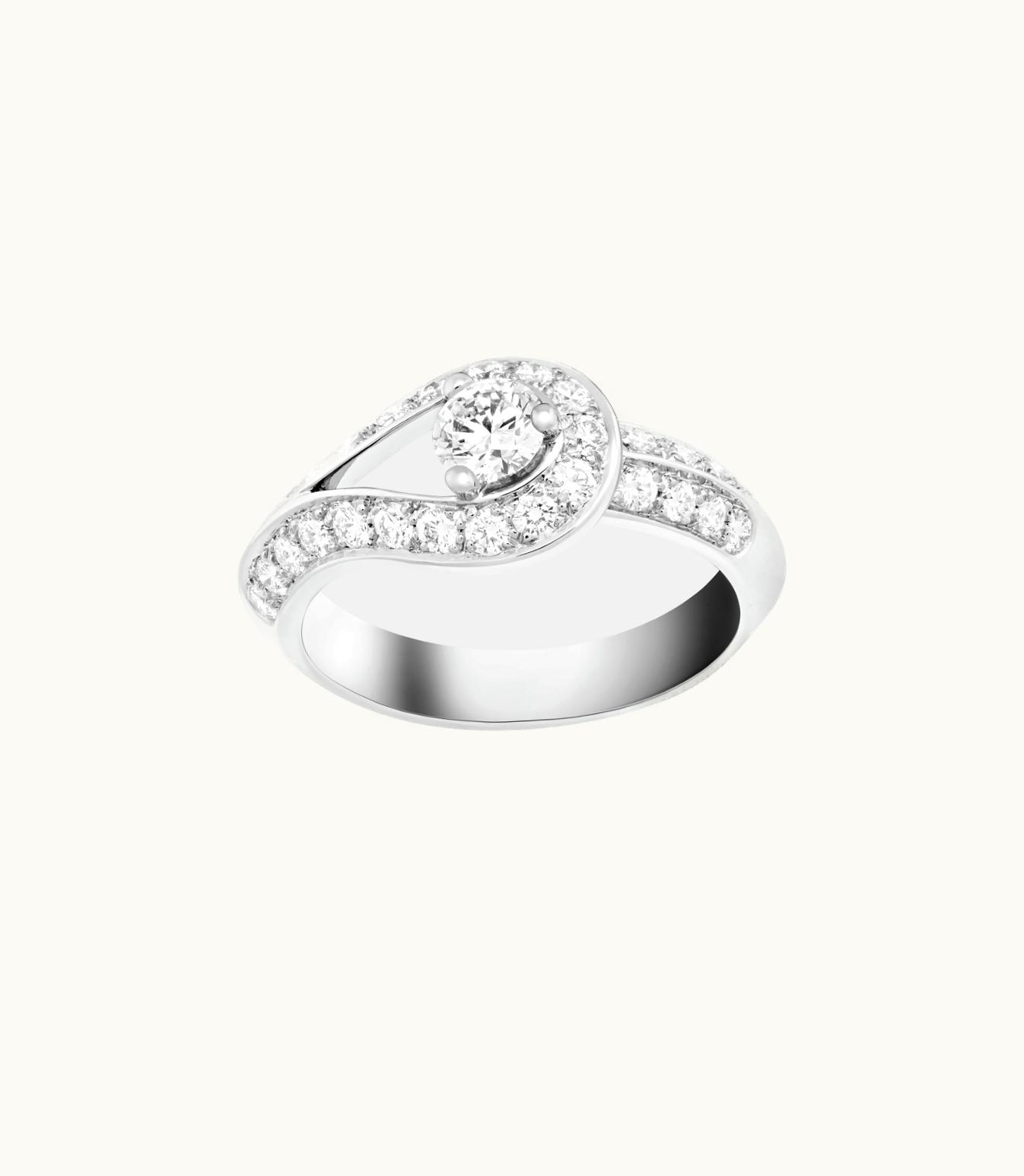 Van Cleef & Arpels Van Cleef & Arpels Couture Solitaire, Platinum, Round Diamond Engagement Rings