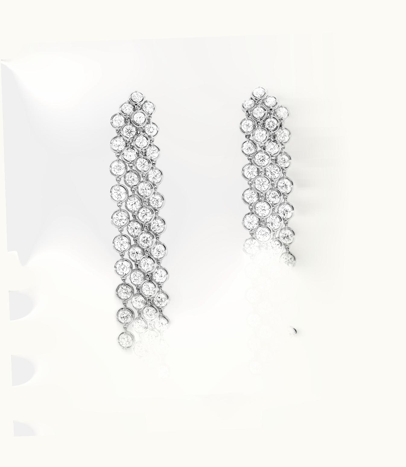 Van Cleef & Arpels Palmyre Earrings. Rhodium Plated 18k White Gold, Diamonds VCARO3R900