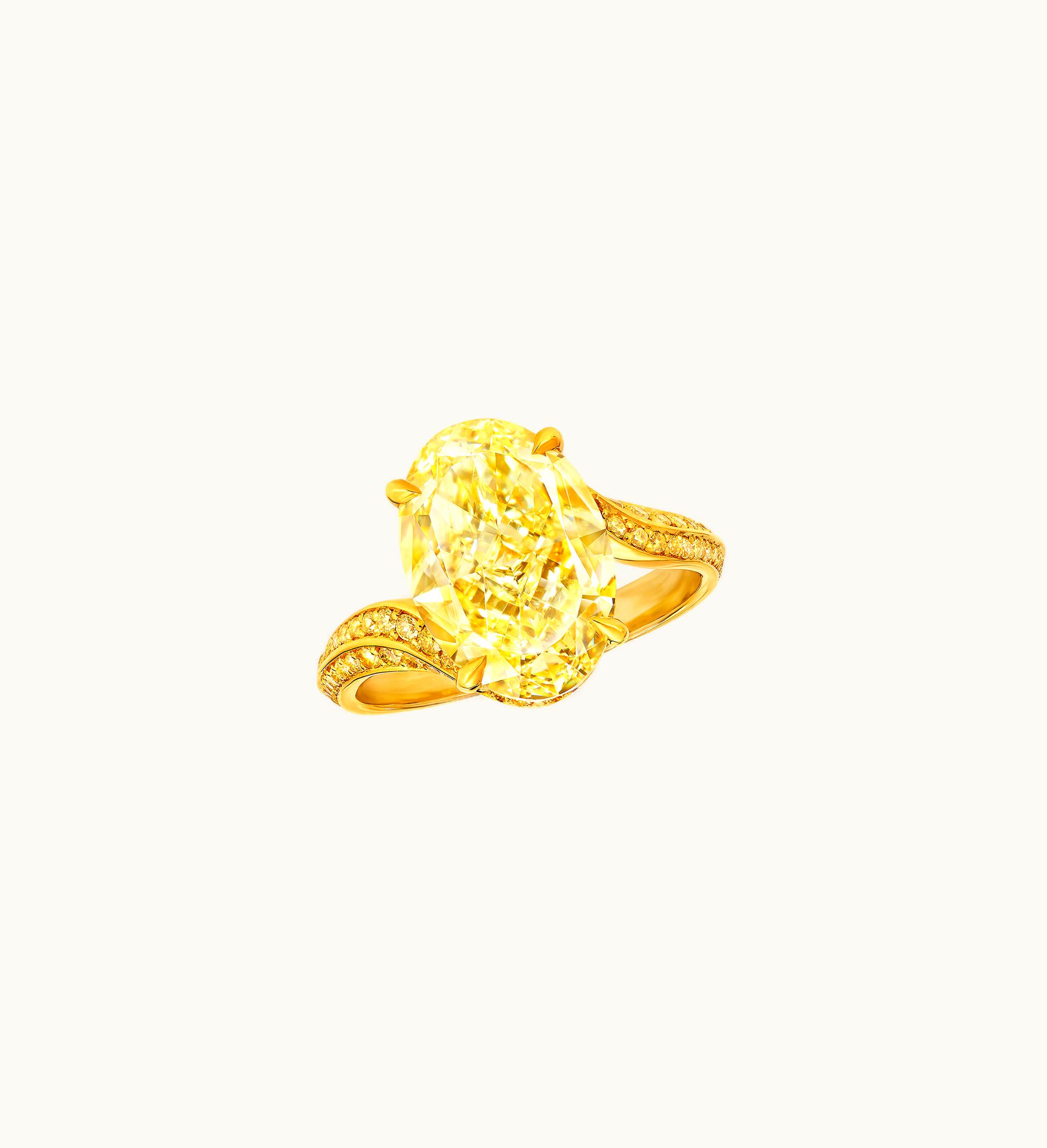 Graff Graff Oval Yellow Diamond High Jewellery Ring