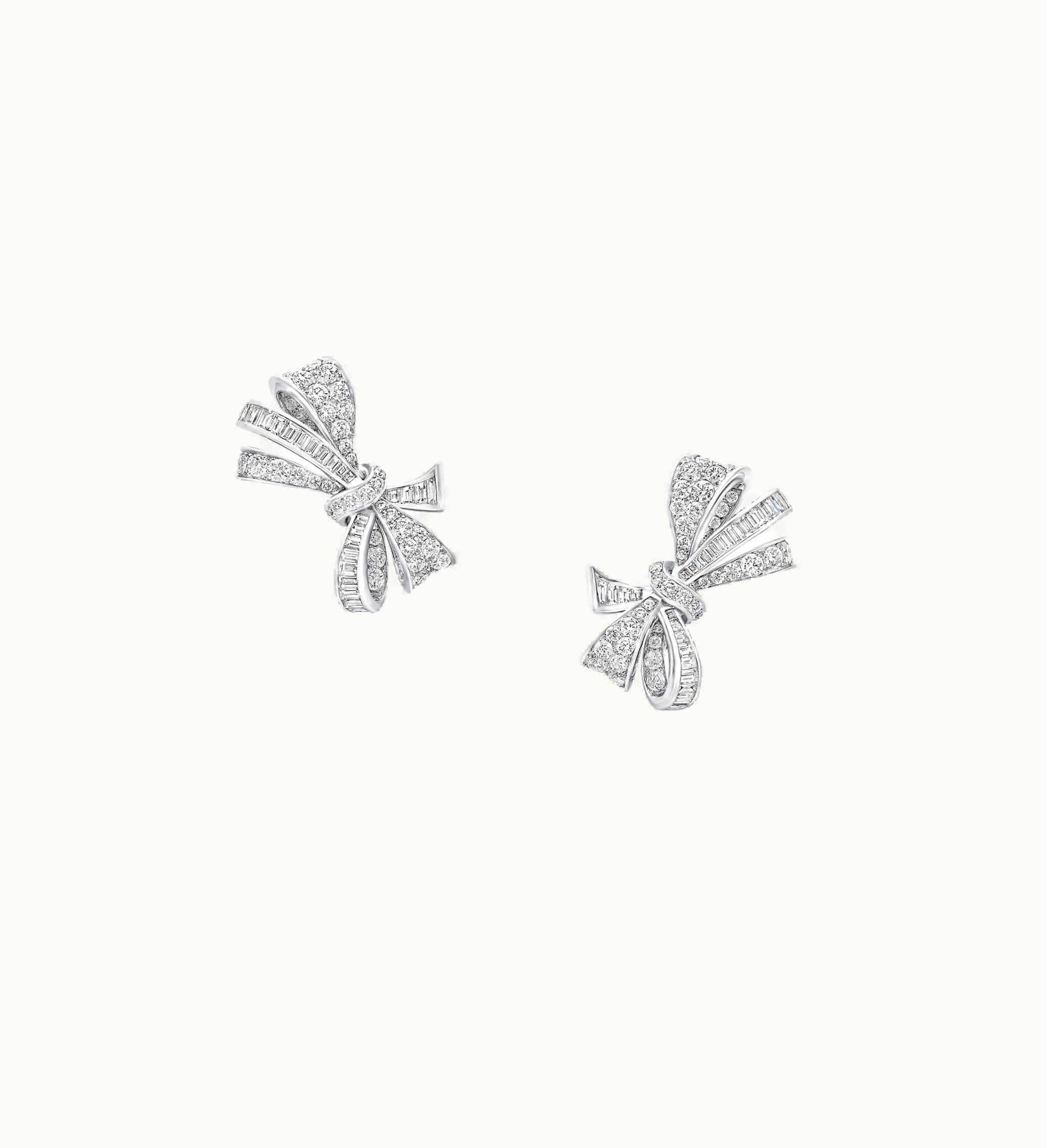 Graff Tilda's Bow Classic Diamond Stud Earrings