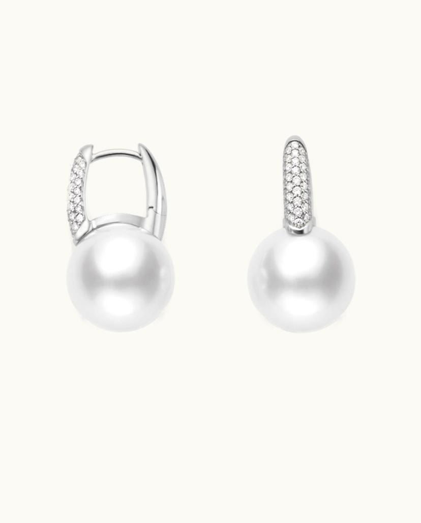 Mikimoto Mikimoto Classic Elegance - White South Sea And Diamonds