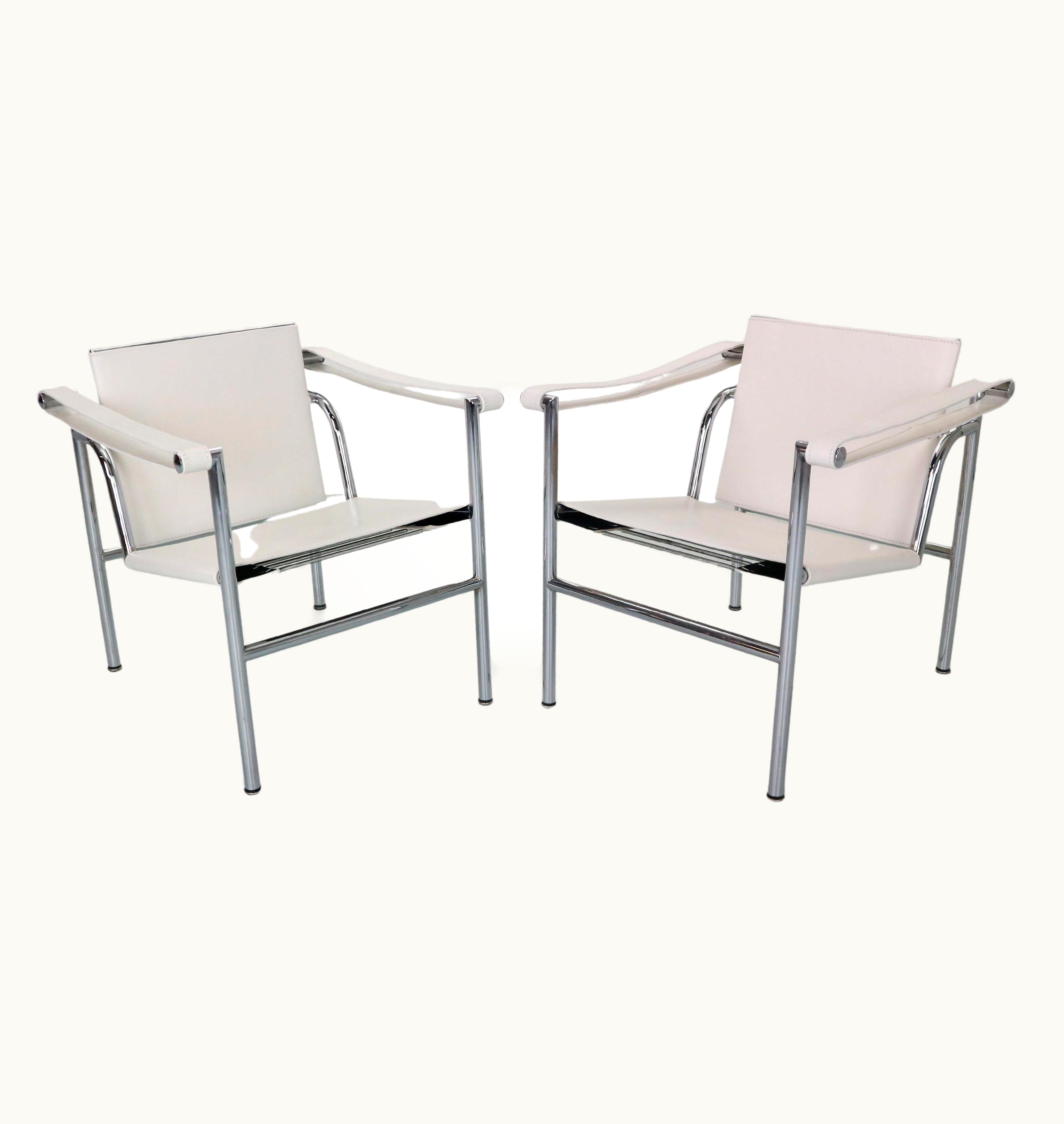 Charlotte Perriand;Pierre Jeanneret;Le Corbusier Charlotte Perriand;Pierre Jeanneret;Le Corbusier Set Of 2 White Leather Armchairs Model, LC1 For Cassina, 1970s