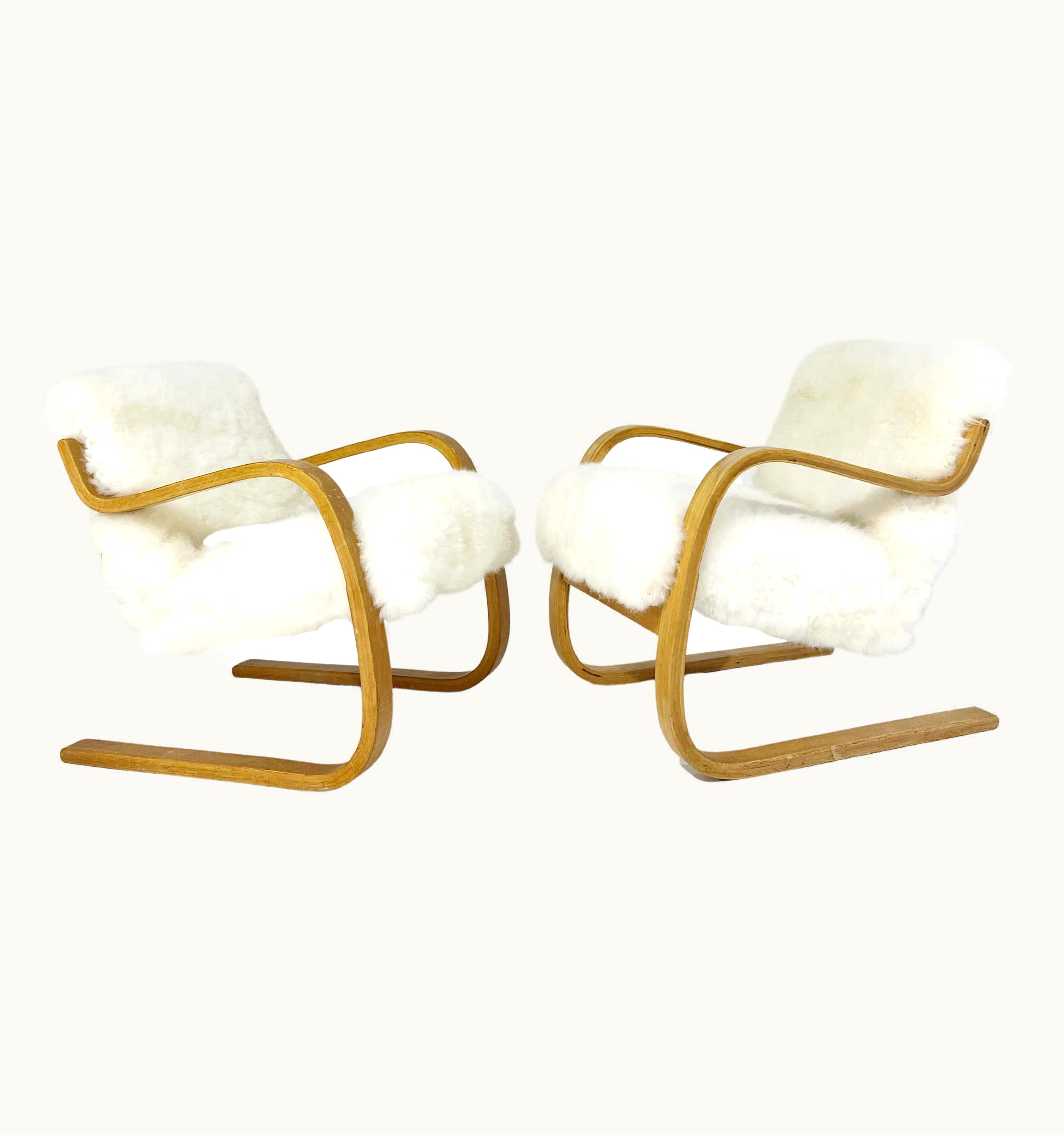 Alvar Aalto Alvar Aalto Model 34/402 Chairs In Cashmere Shearling