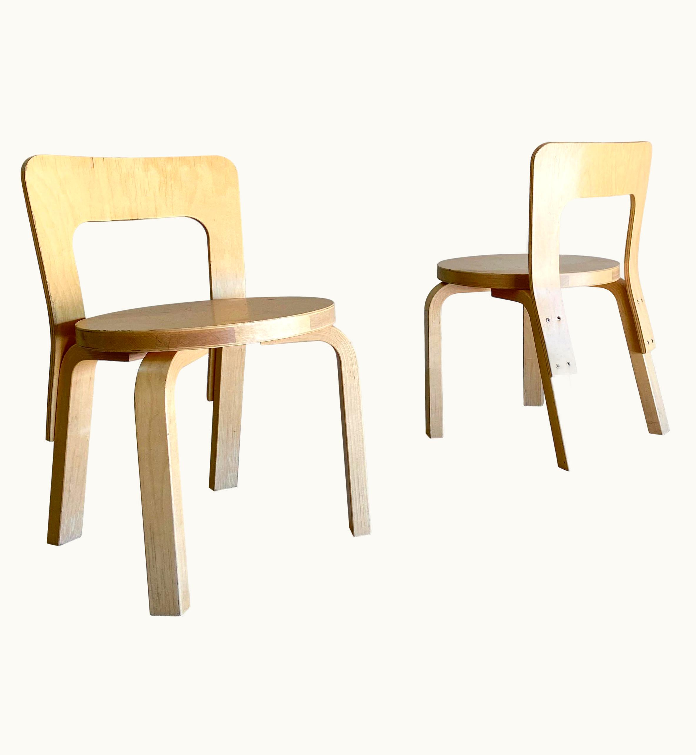 Alvar Aalto Alvar Aalto Pair Of Alvar Aalto For Artek N65 Bentwood Children's Chairs UZ0187306