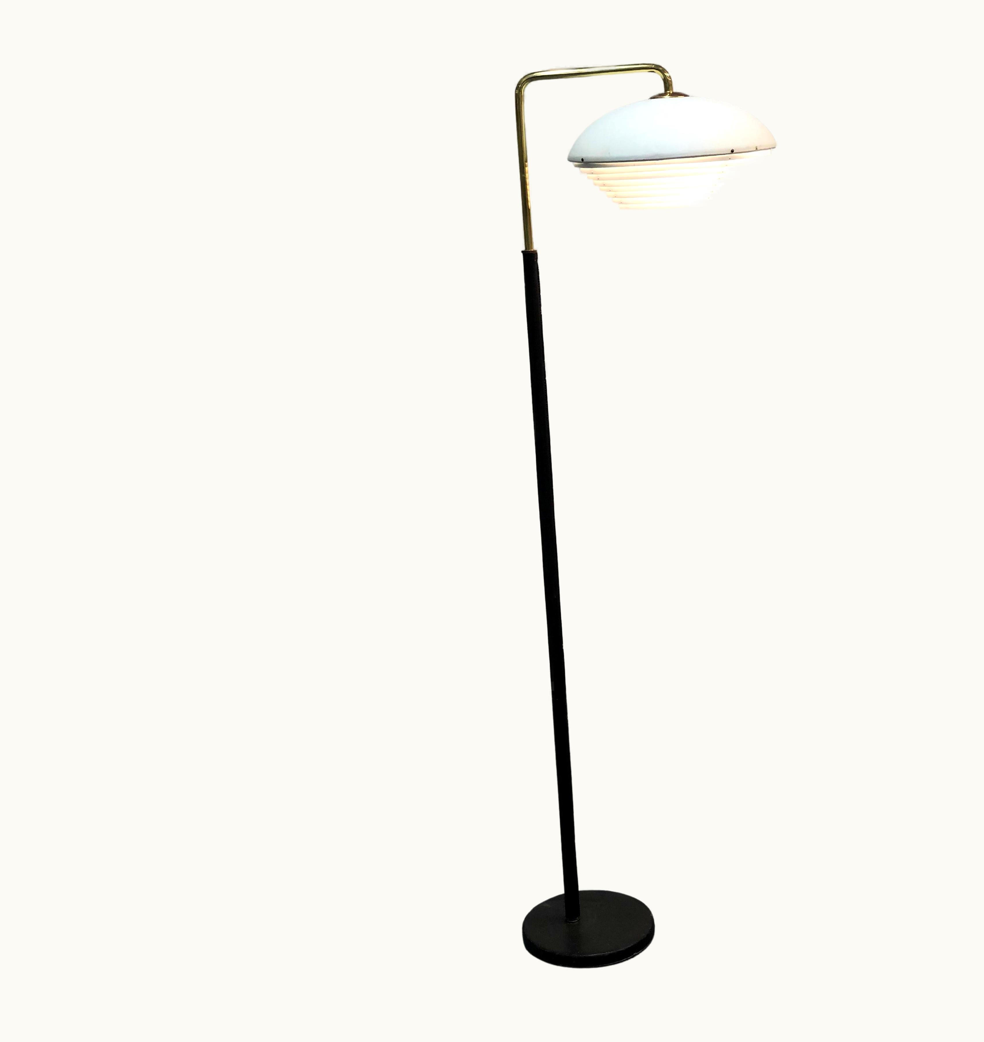 Alvar Aalto Alvar Aalto Floor Lamp Model A811, Valaistustyö
