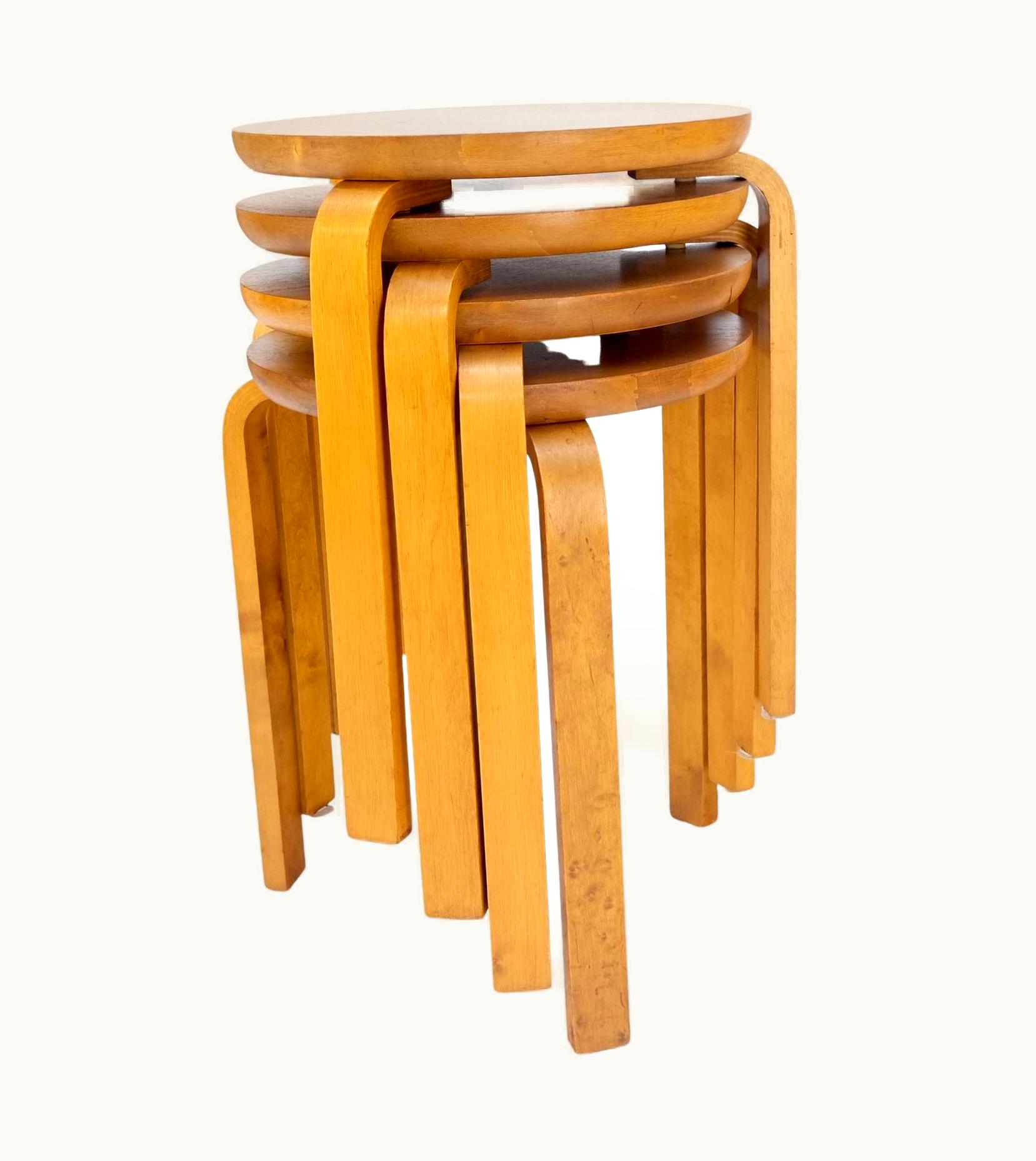 Alvar Aalto Alvar Aalto Set Of 4 Alvar Aalto Round Birch Bent Leg Nesting Tables C.1950s Made In Sweden