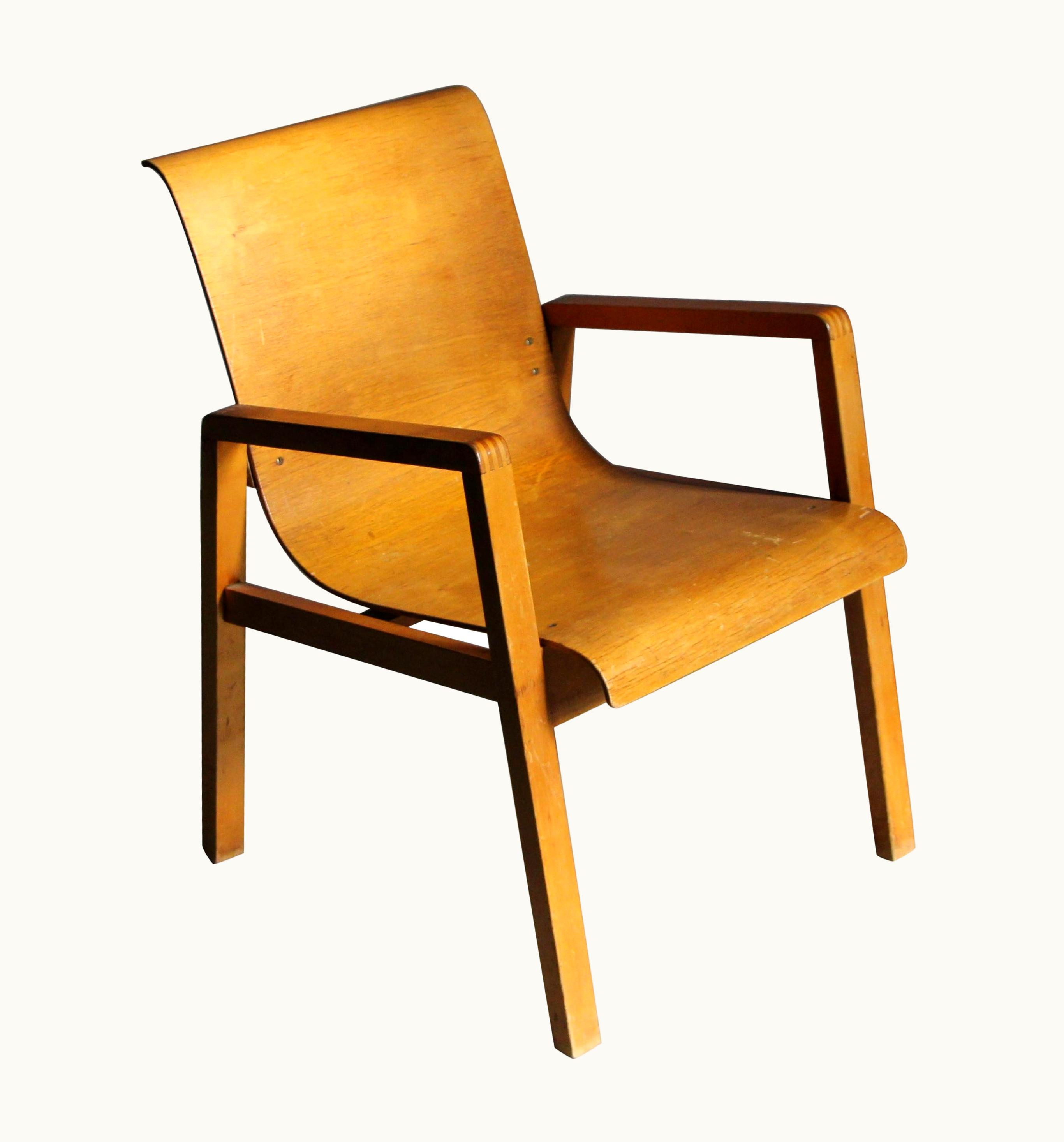 Alvar Aalto Alvar Aalto Alvar & Aino Aalto Birch "Hallway" Chair For Finsven, 1947