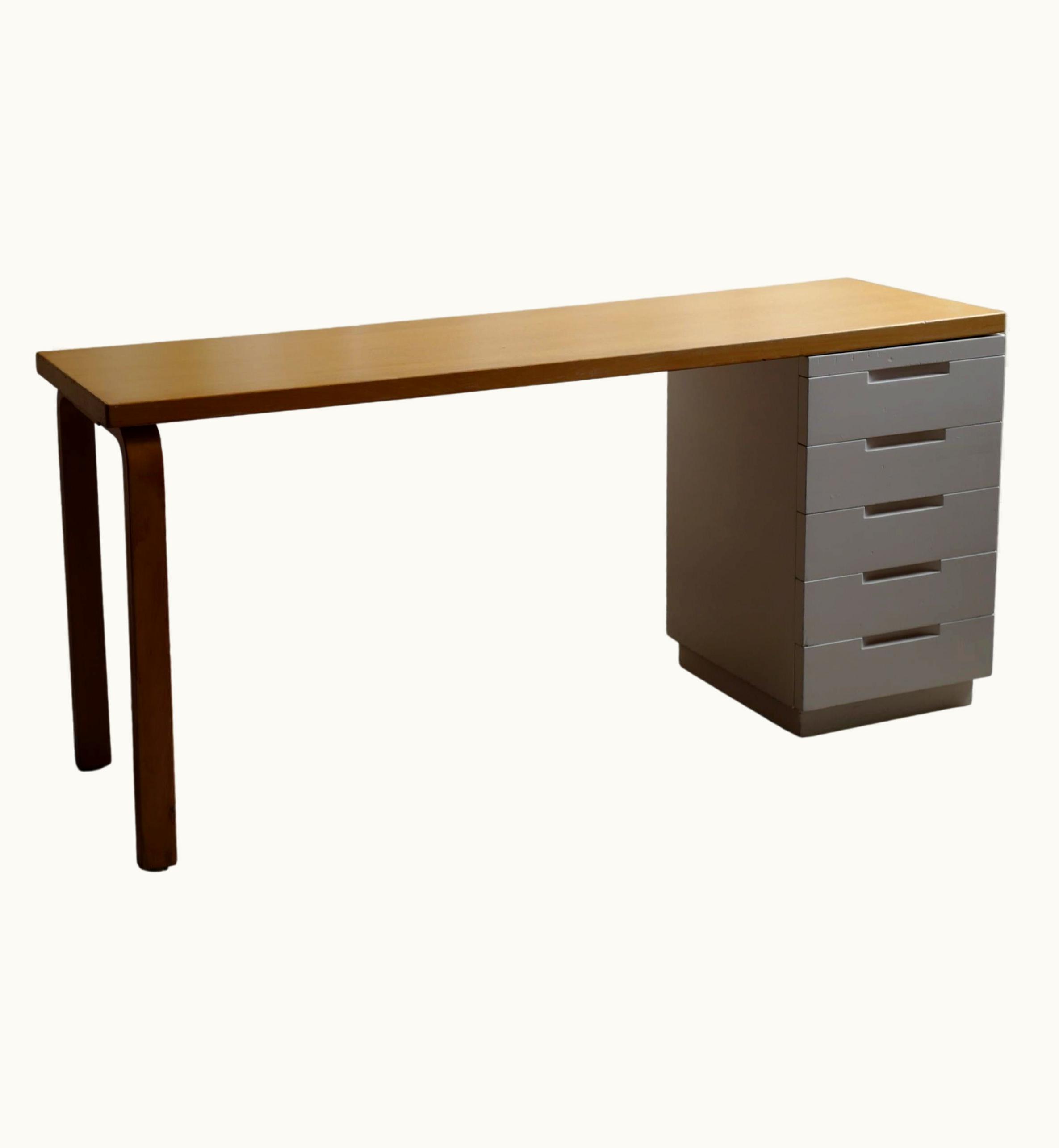 Alvar Aalto Alvar Aalto 60's Beech Desk And White Drawer